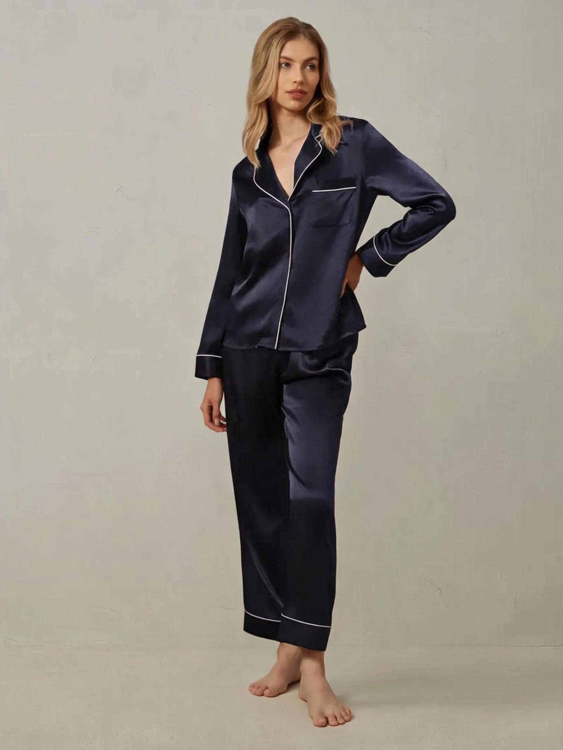 #Navy blau