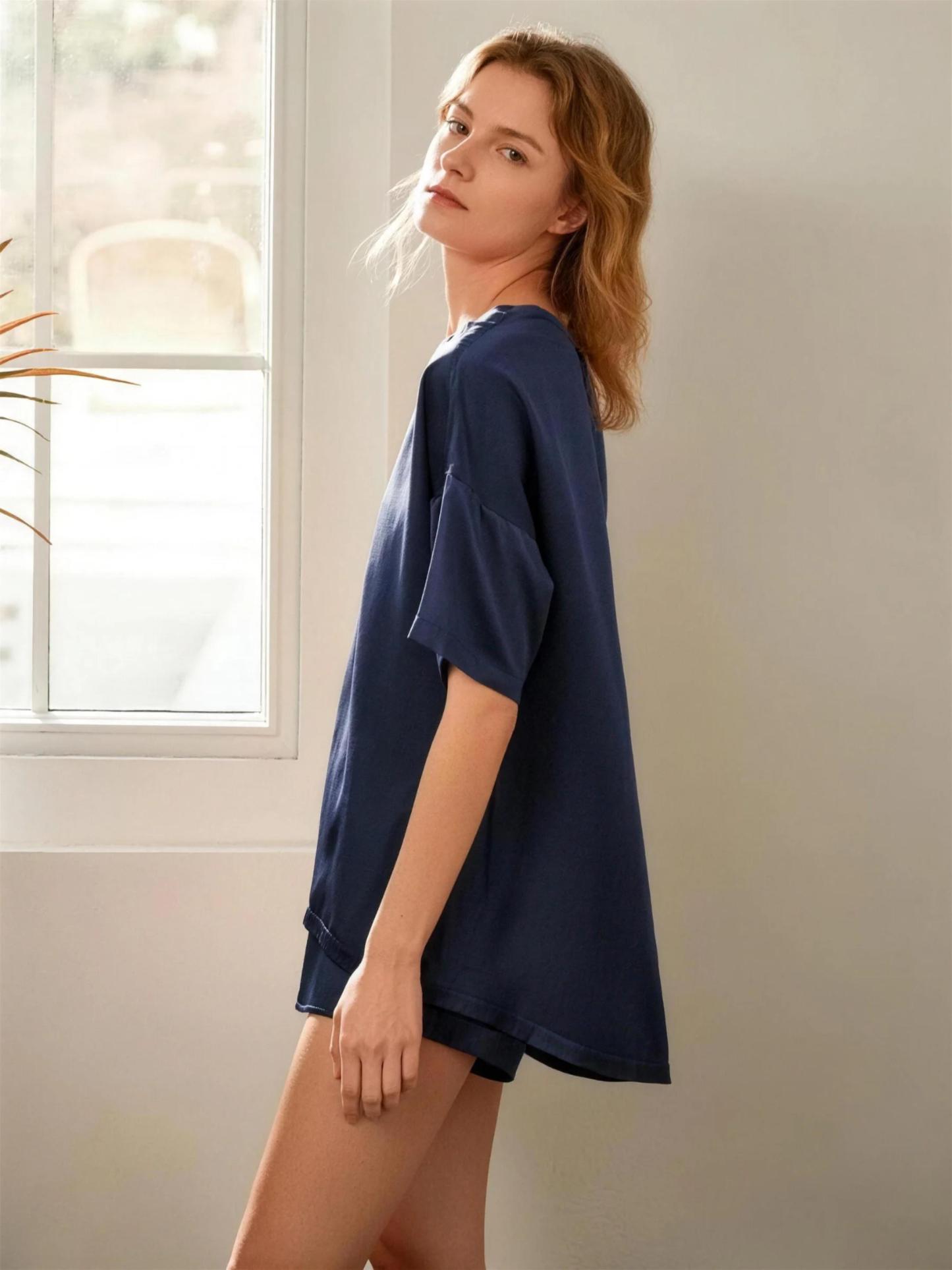 Navy blau