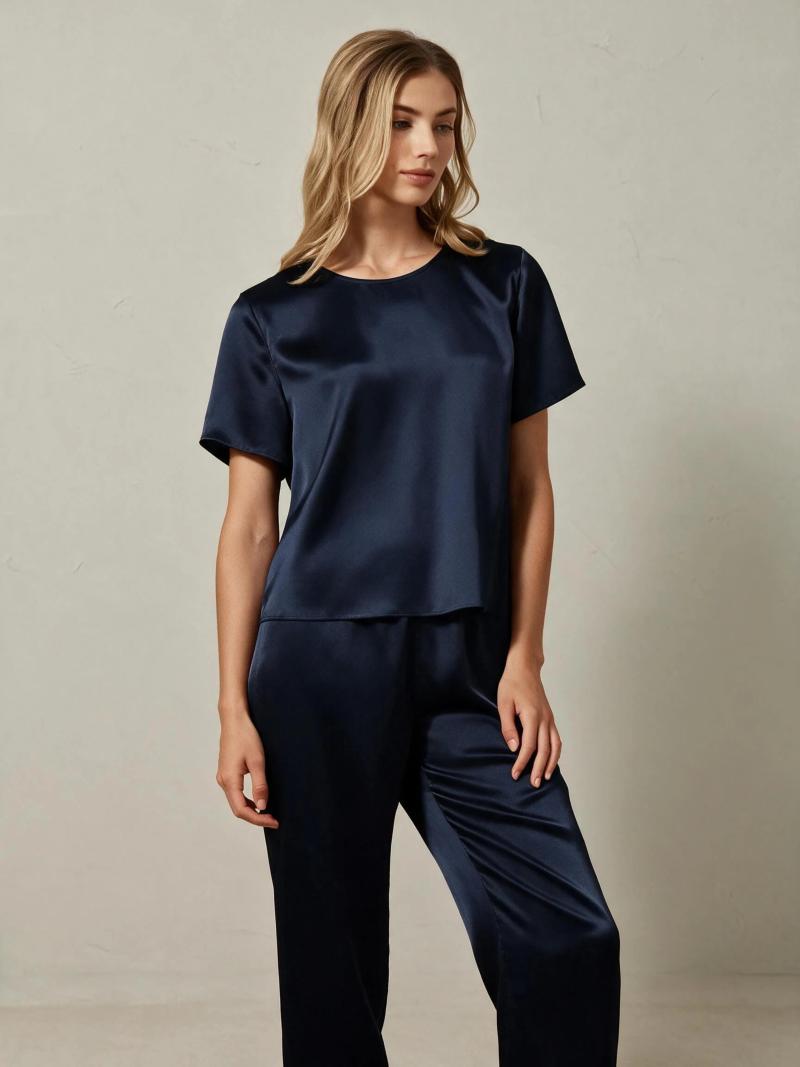 #Navy blau