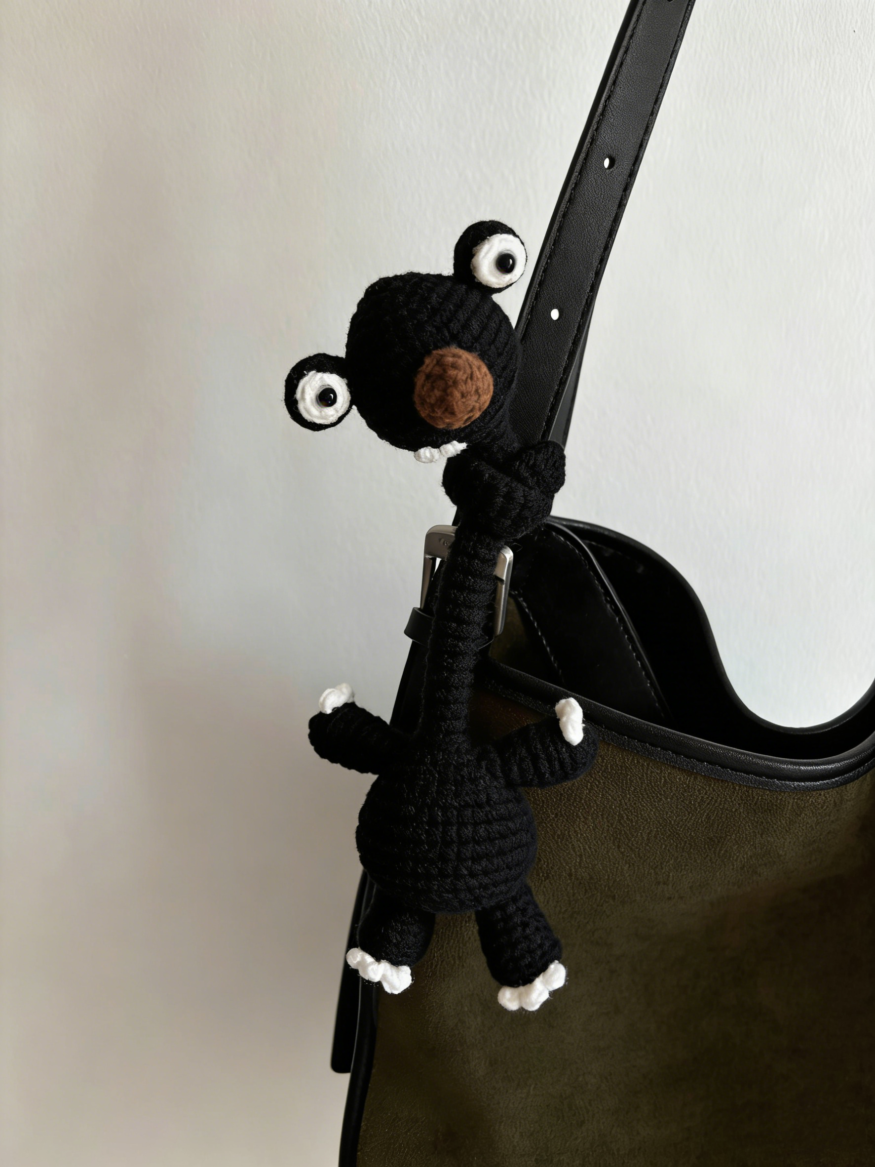 Handmade Crochet Prehistoric Sloth Bag Charm - Funny Long Neck Sloth Plush Toy,Gift for Animal Lovers🎁