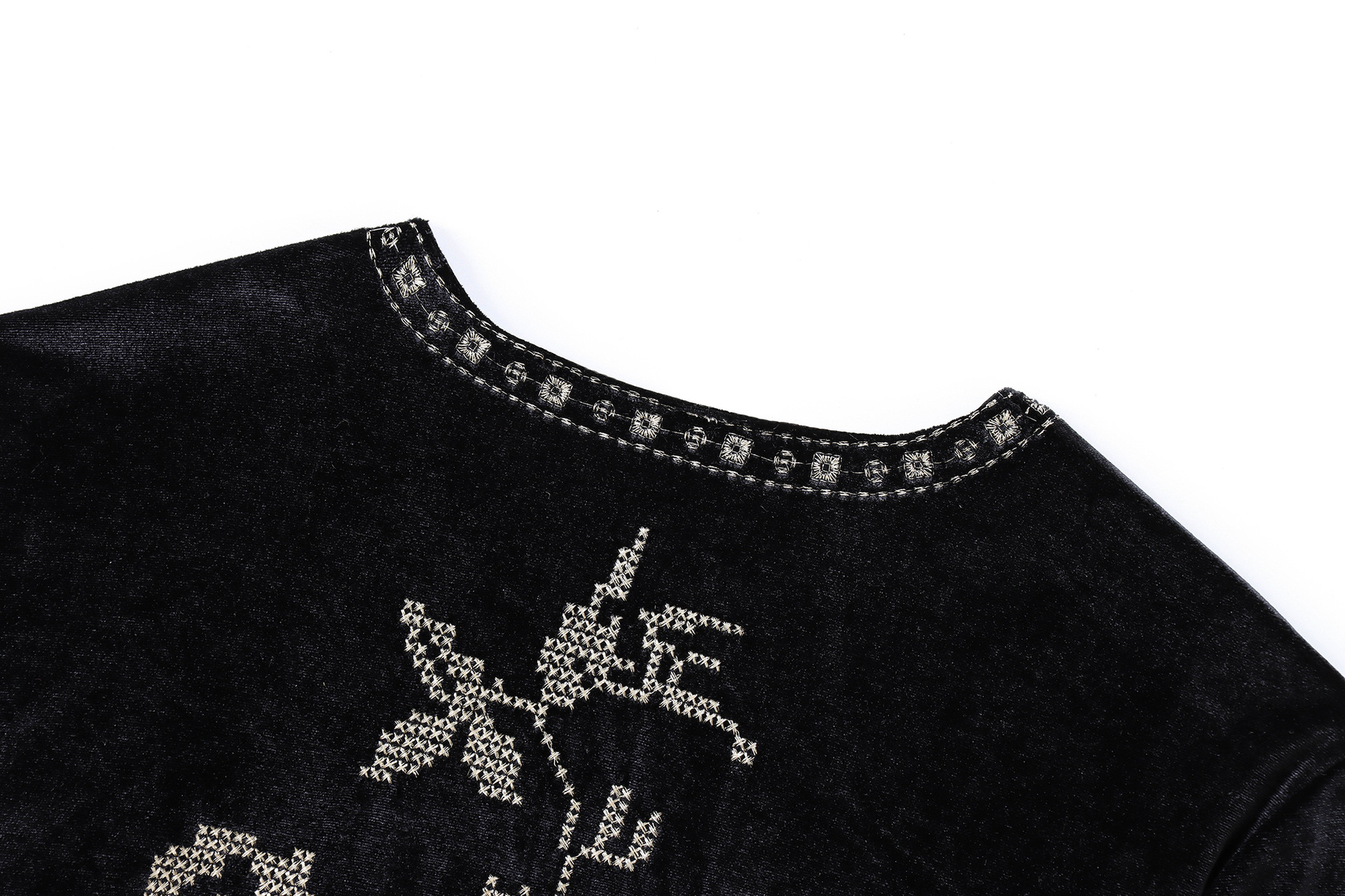 Embroidered Velvet Long-sleeved Jacket Coat