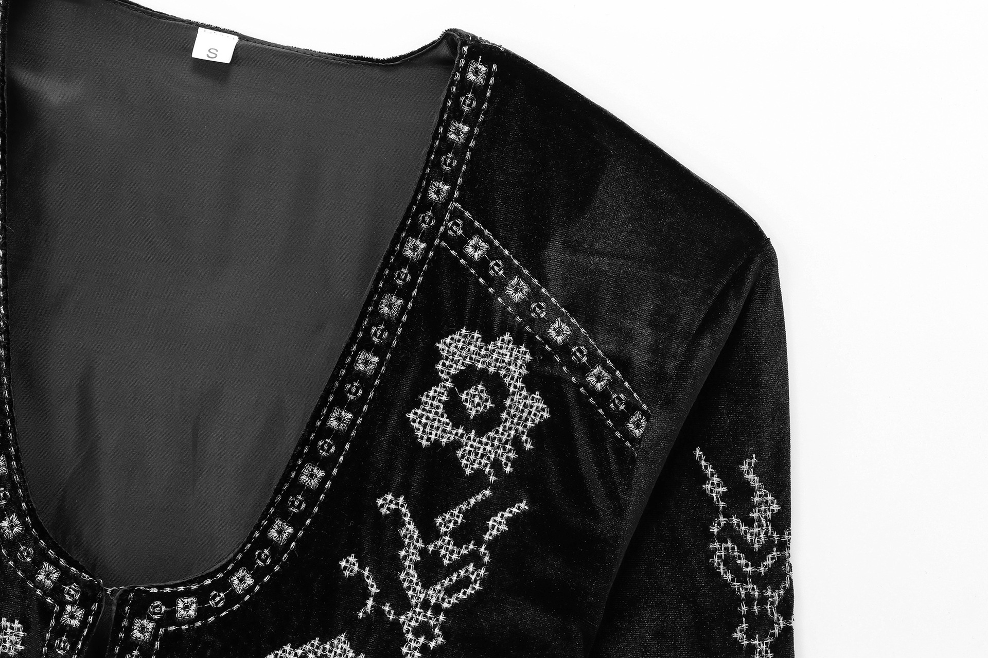 Embroidered Velvet Long-sleeved Jacket Coat