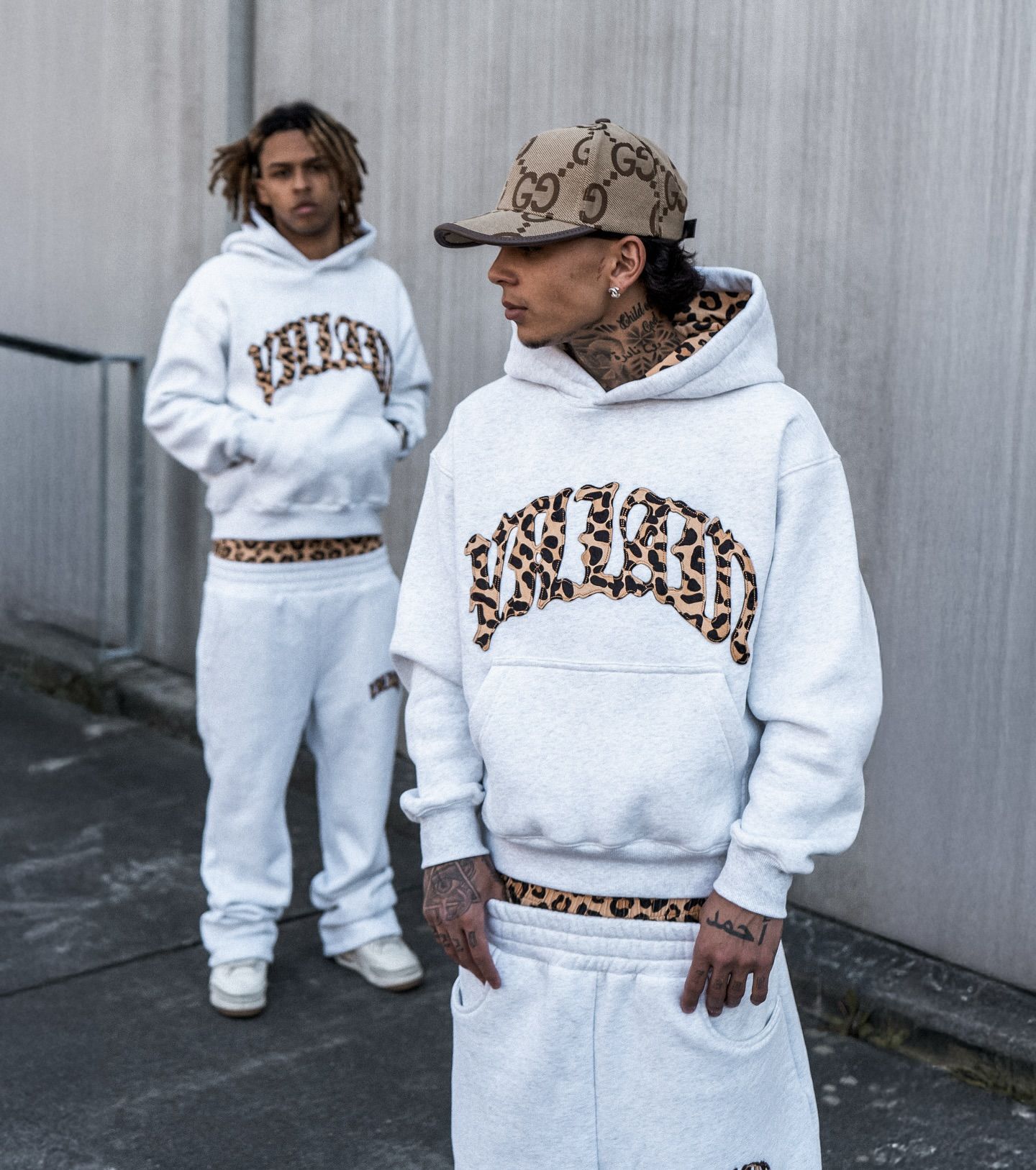 Hooded Sweatshirt With Leopard Print Letter Embroidery Inside 