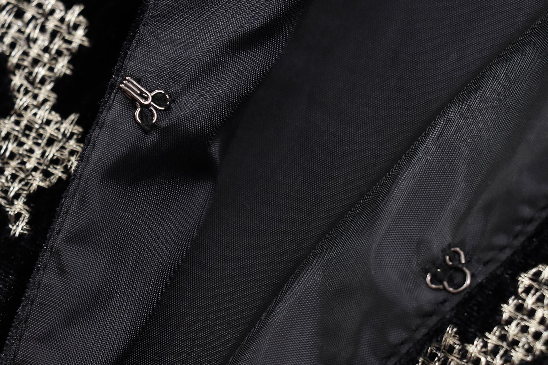 Embroidered Velvet Long-sleeved Jacket Coat