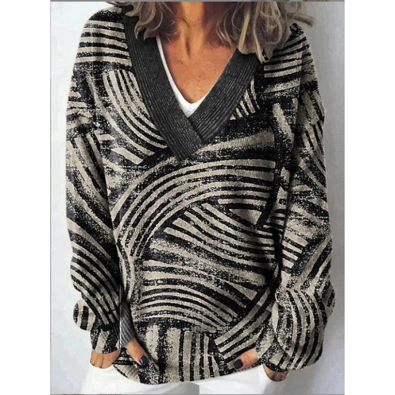 Abstract Art Print Women‘s V-neck Long sleeved Sweater