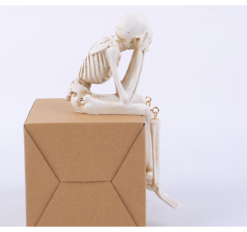 Resin Halloween Skull Decorative Figurine - Skeleton Craft Decorative Item