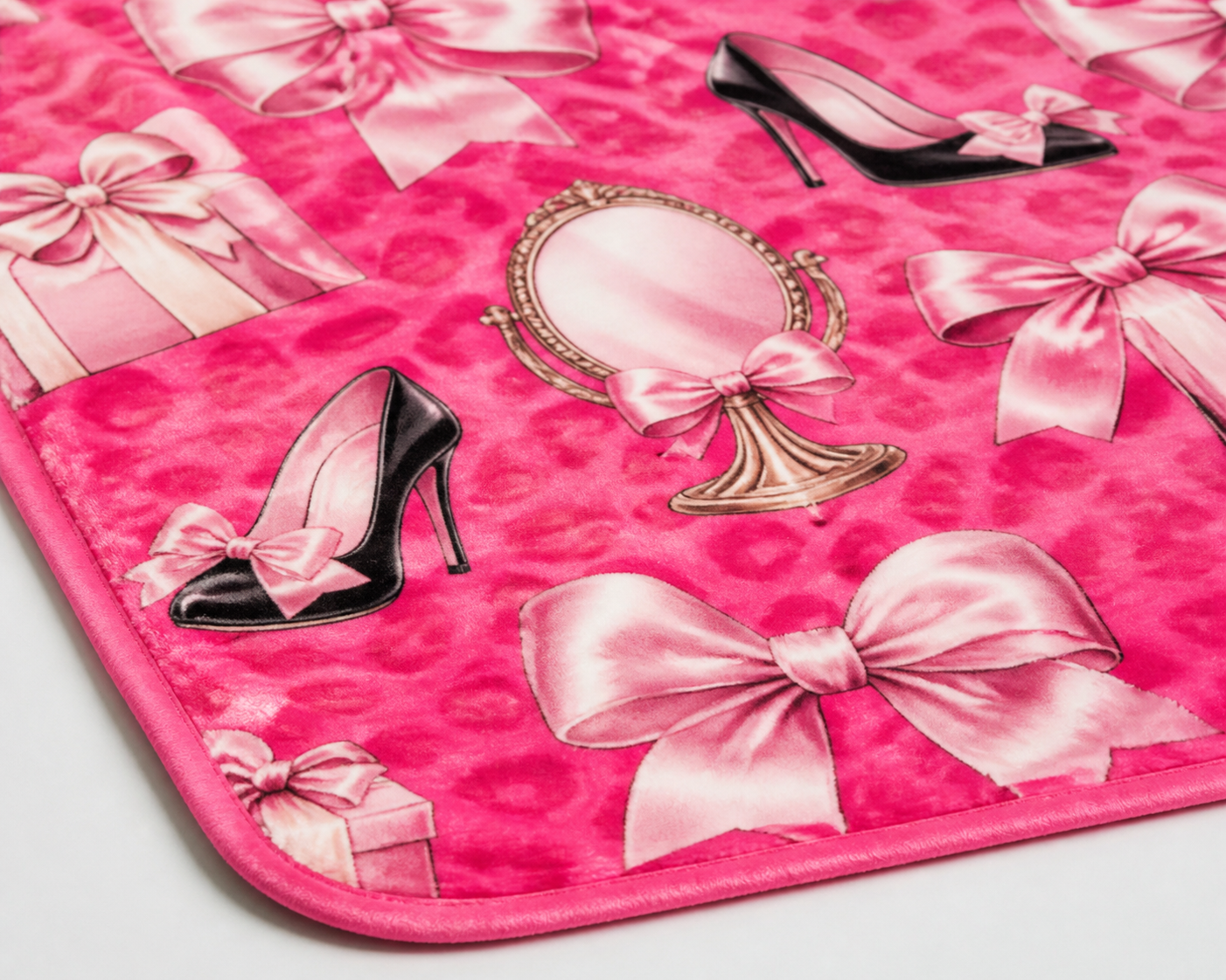 Pink Bow Heel Print Throw Blanket Flannel