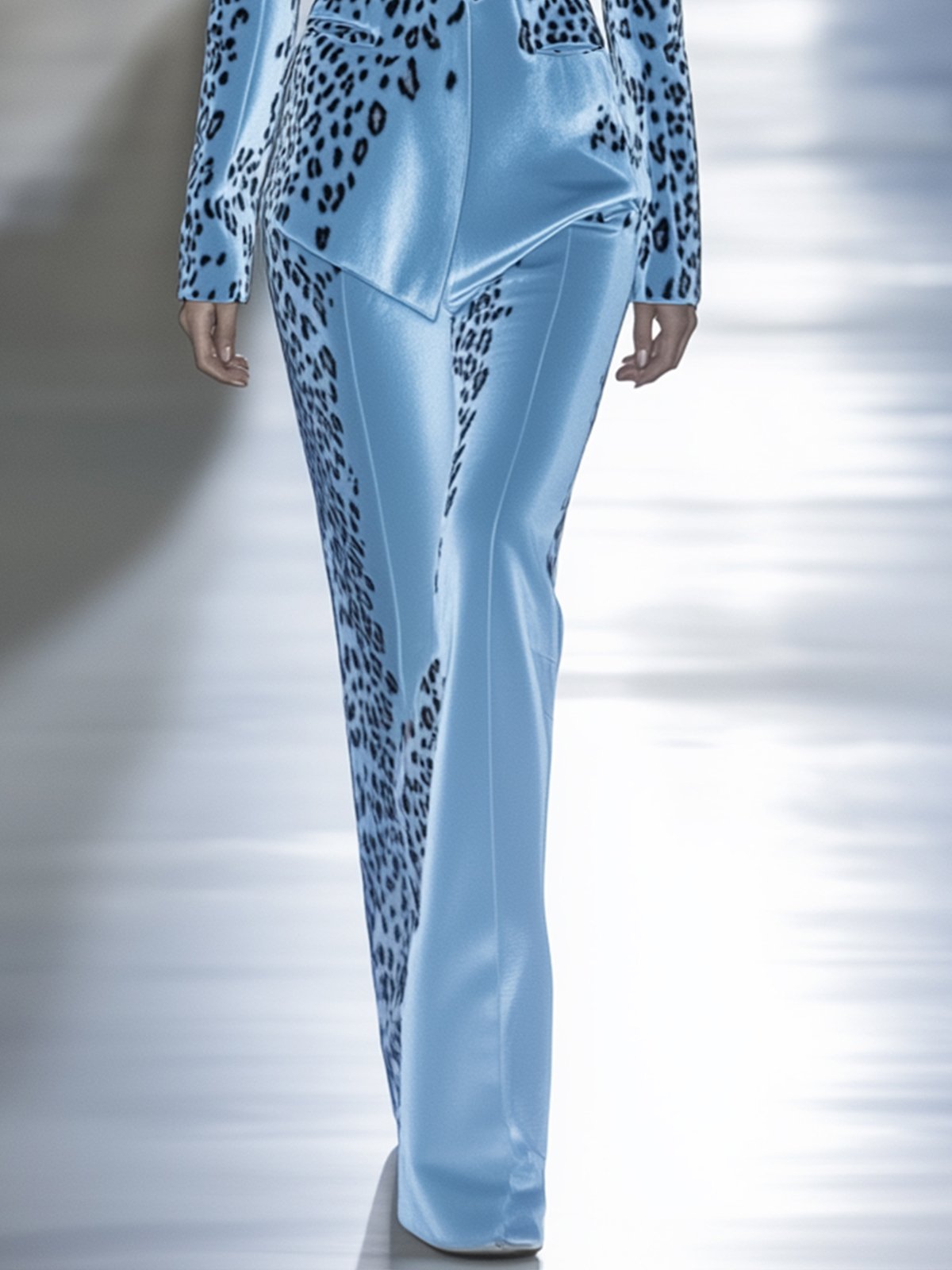 Shipping Sky Blue Velvet Leopard Print Blazer And Pants Suit