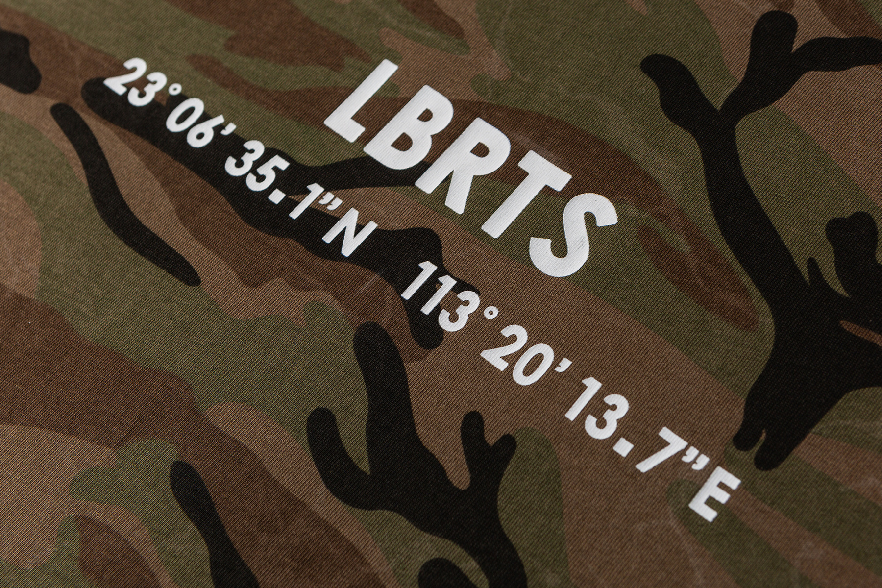 Men's Camo Crewneck T-Shirt - Relaxed Fit Casual Tee