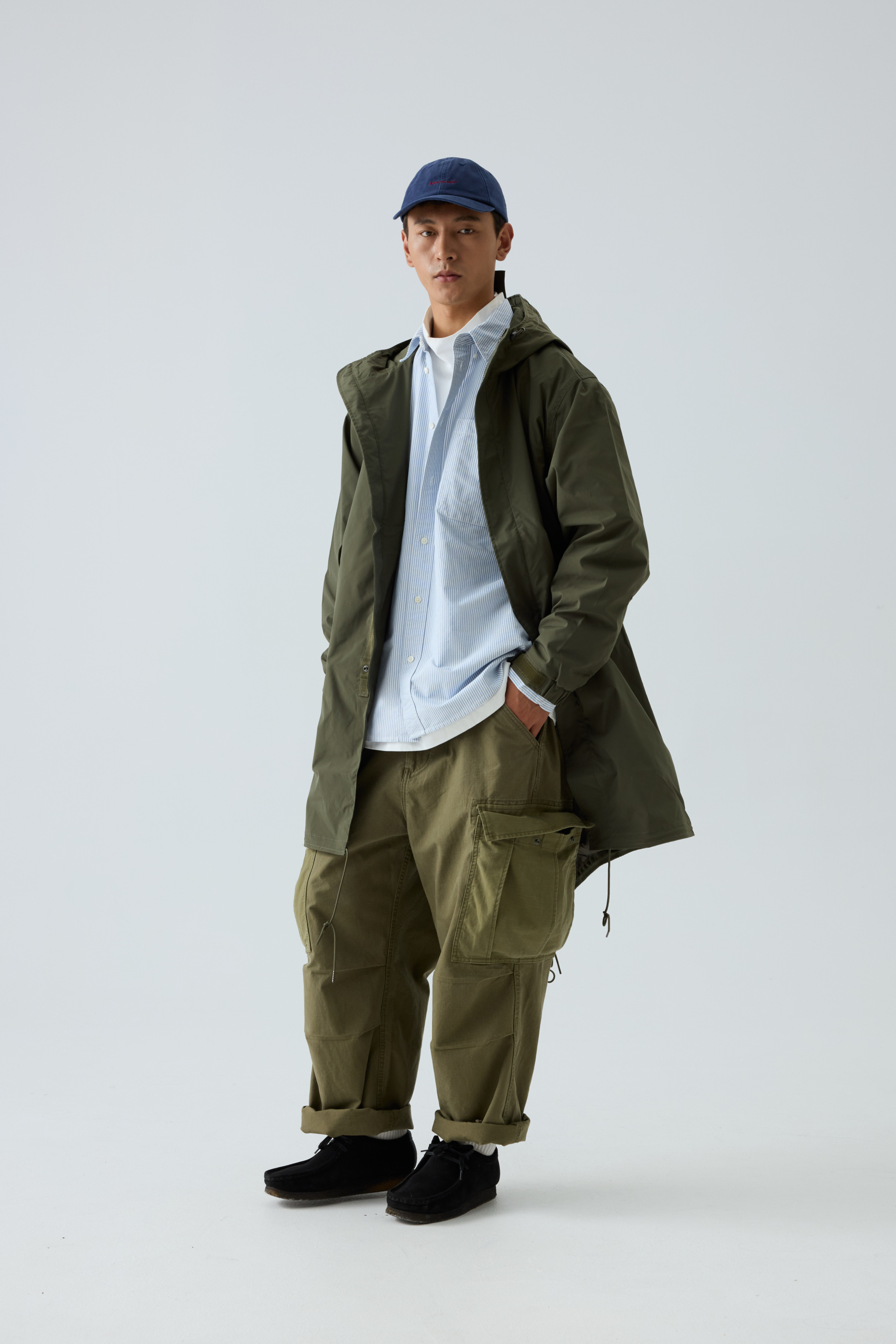 Men's Classic Oxford Shirt - Versatile Striped Button-Down-Liberaturs