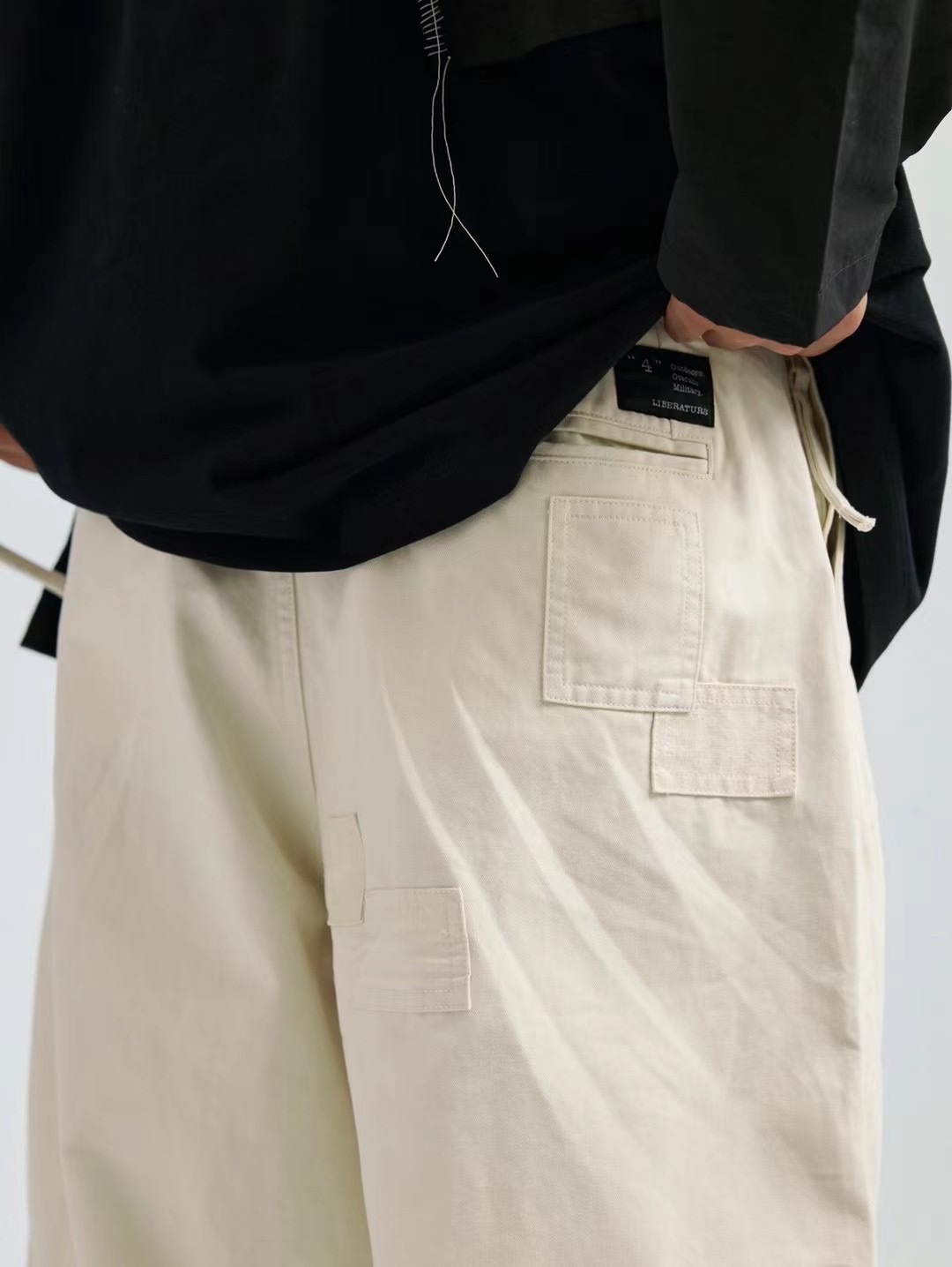 Men's Urban Utility Cargo Pants - Reinforced Knee & Patch Details -Liberaturs