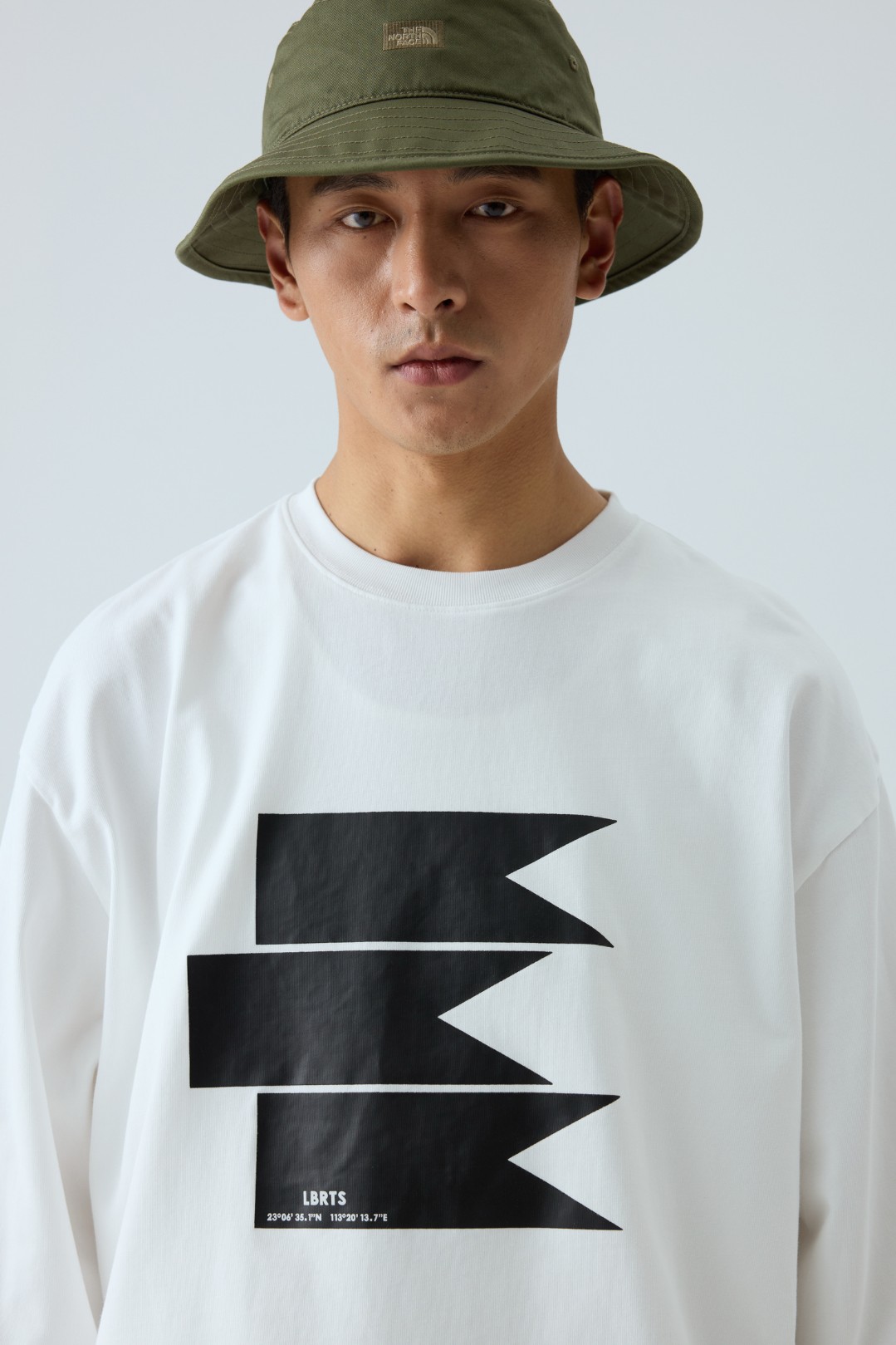 [Copy]Men's 'Shark Sail' Graphic Long Sleeve Tee - 310gsm Heavyweight Crewneck 