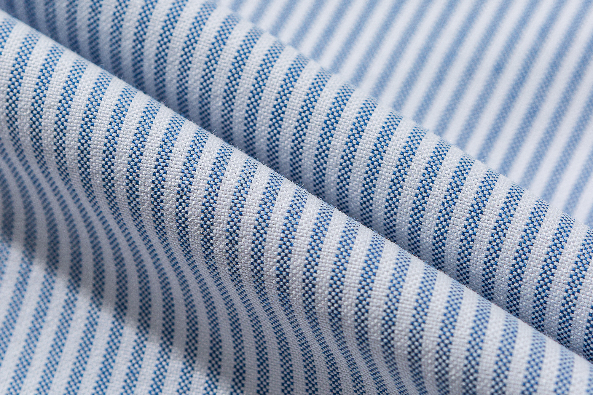 Men's Classic Oxford Shirt - Versatile Striped Button-Down-Liberaturs