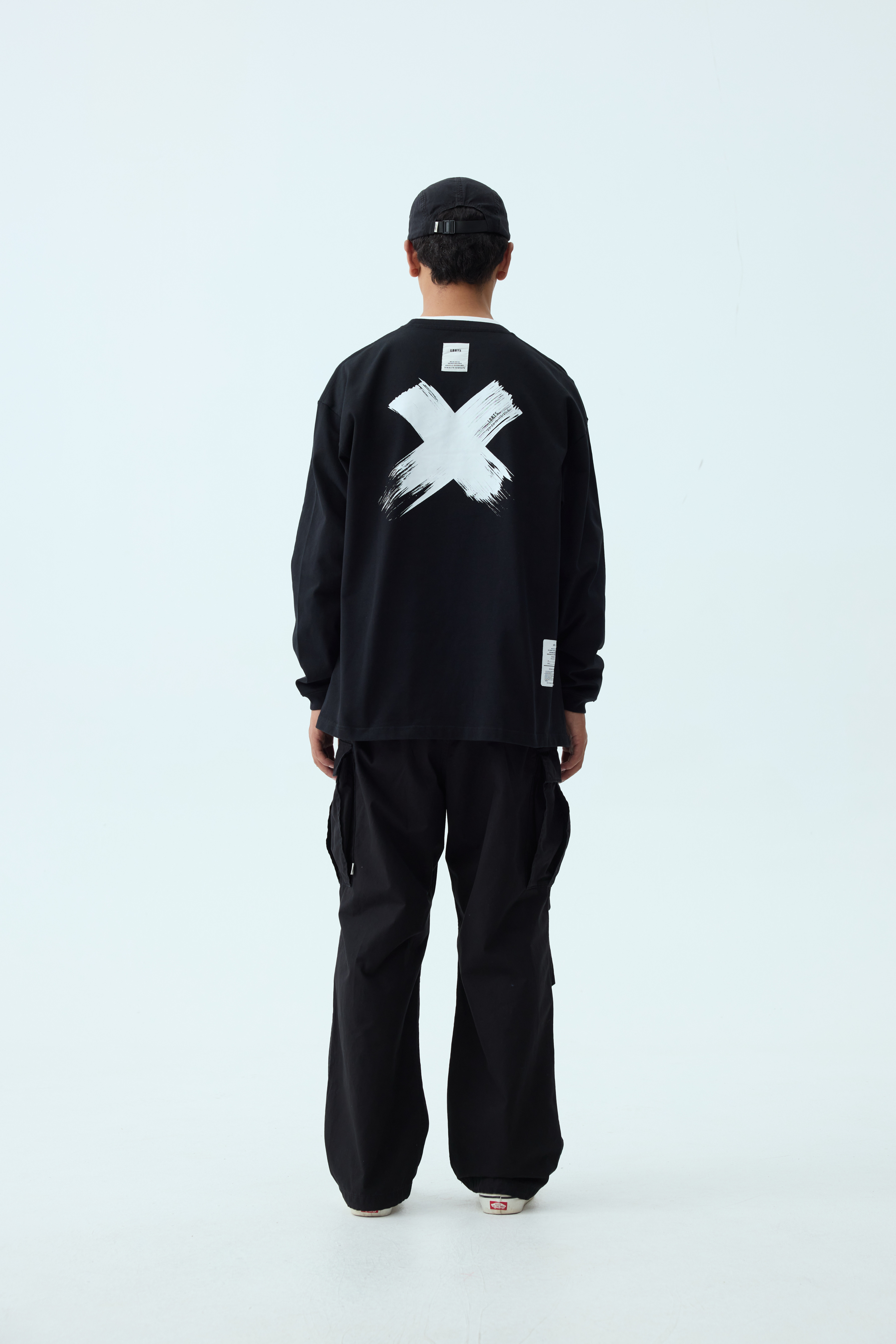 Graphic Crew Neck Long Sleeve Tee