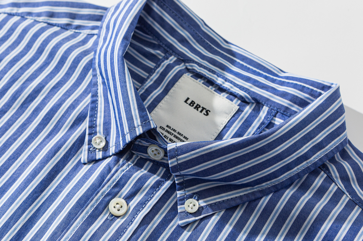 Men's Ocean Blue Stripe Short Sleeve Shirt - Relaxed Fit 