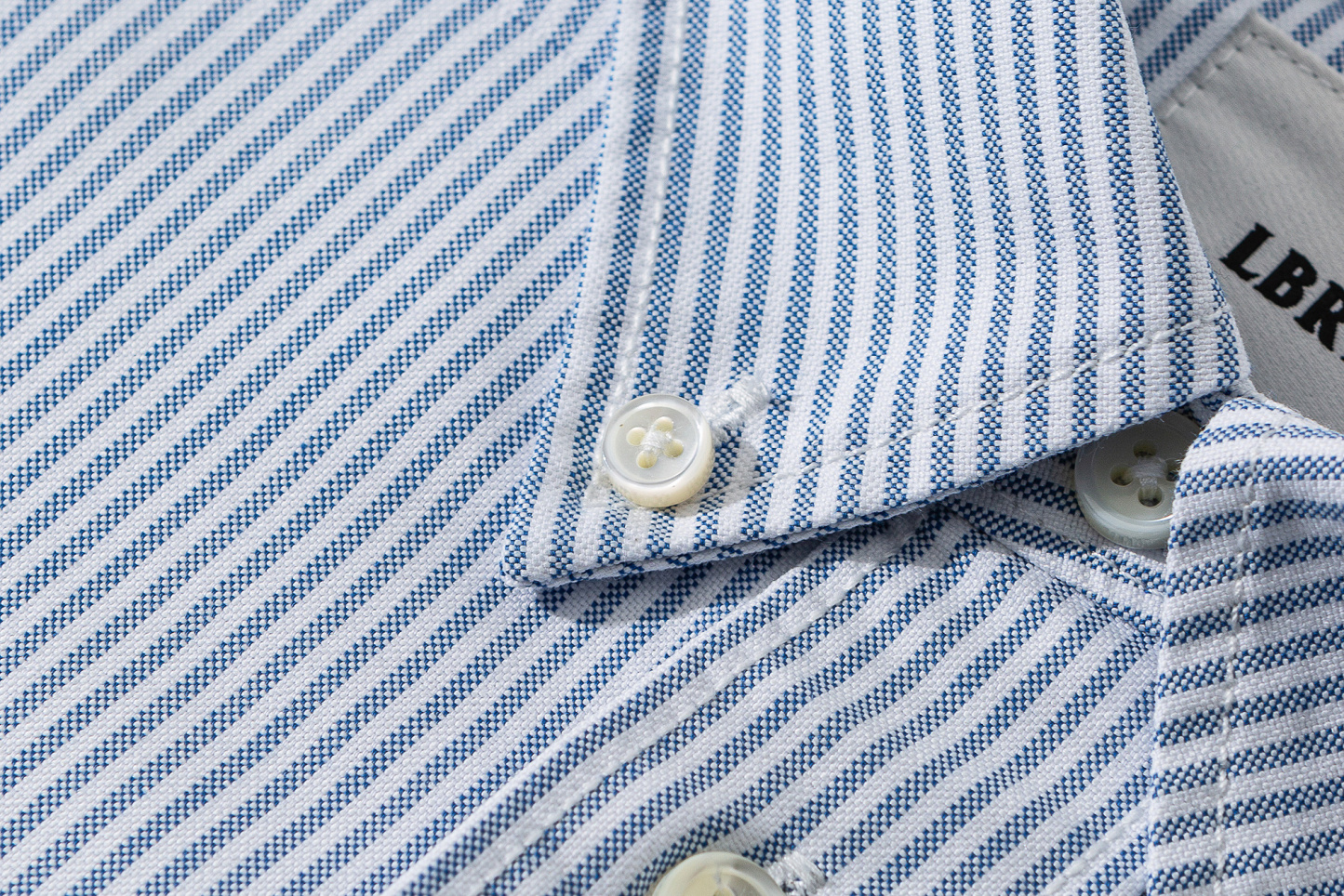 Men's Classic Oxford Shirt - Versatile Striped Button-Down-Liberaturs