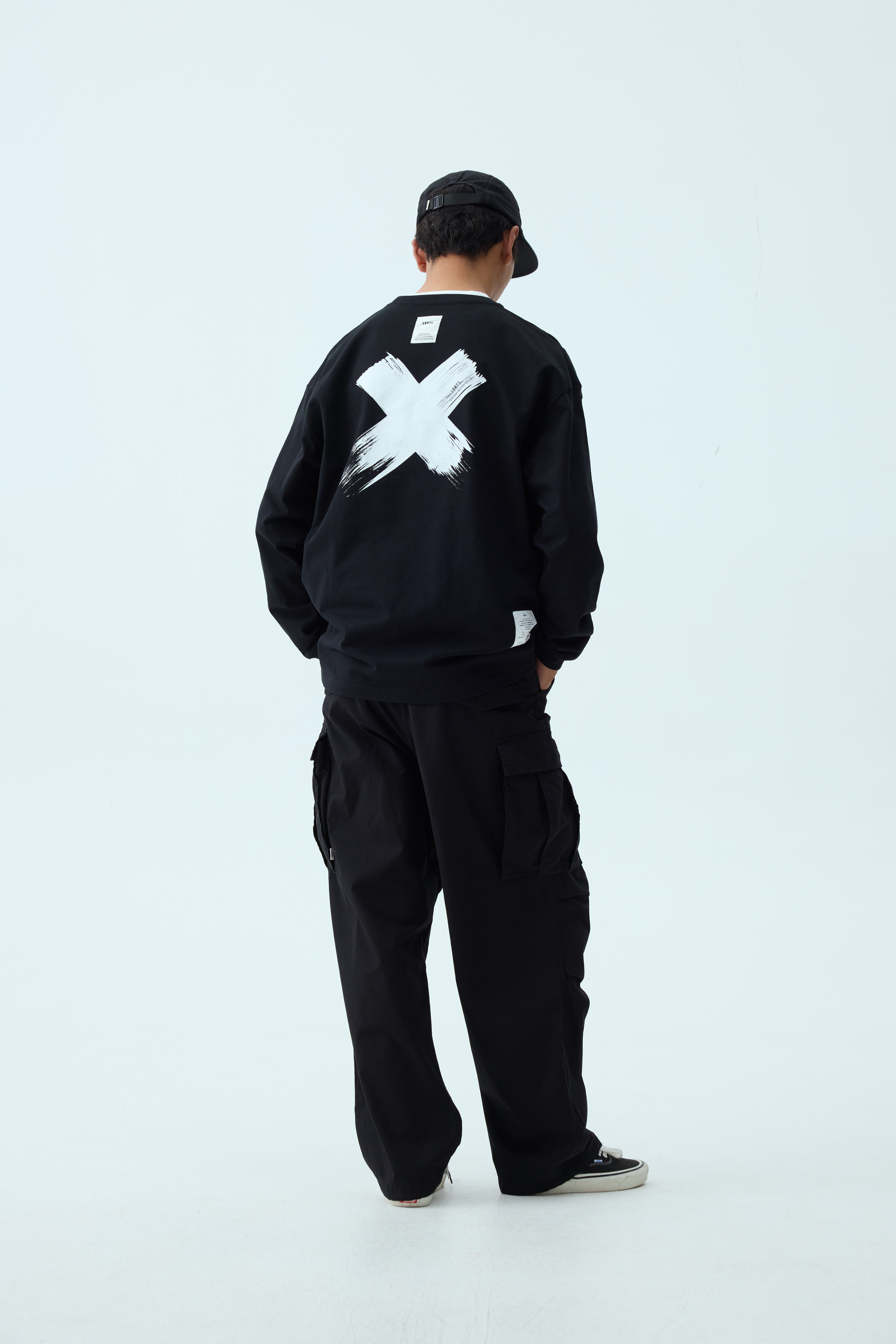 Graphic Crew Neck Long Sleeve Tee