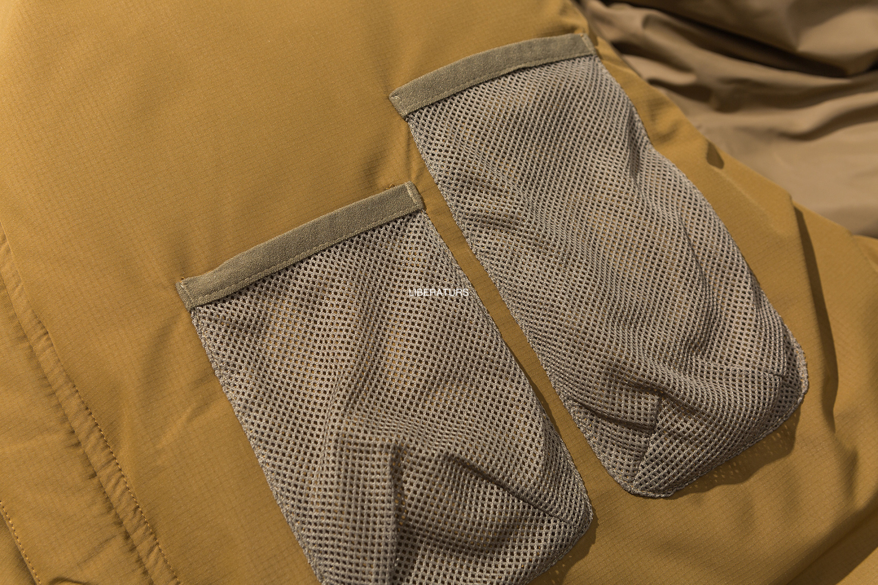 Men's Oversized Down Jacket - Premium Insulated Puffer Coat for Winter -Liberaturs