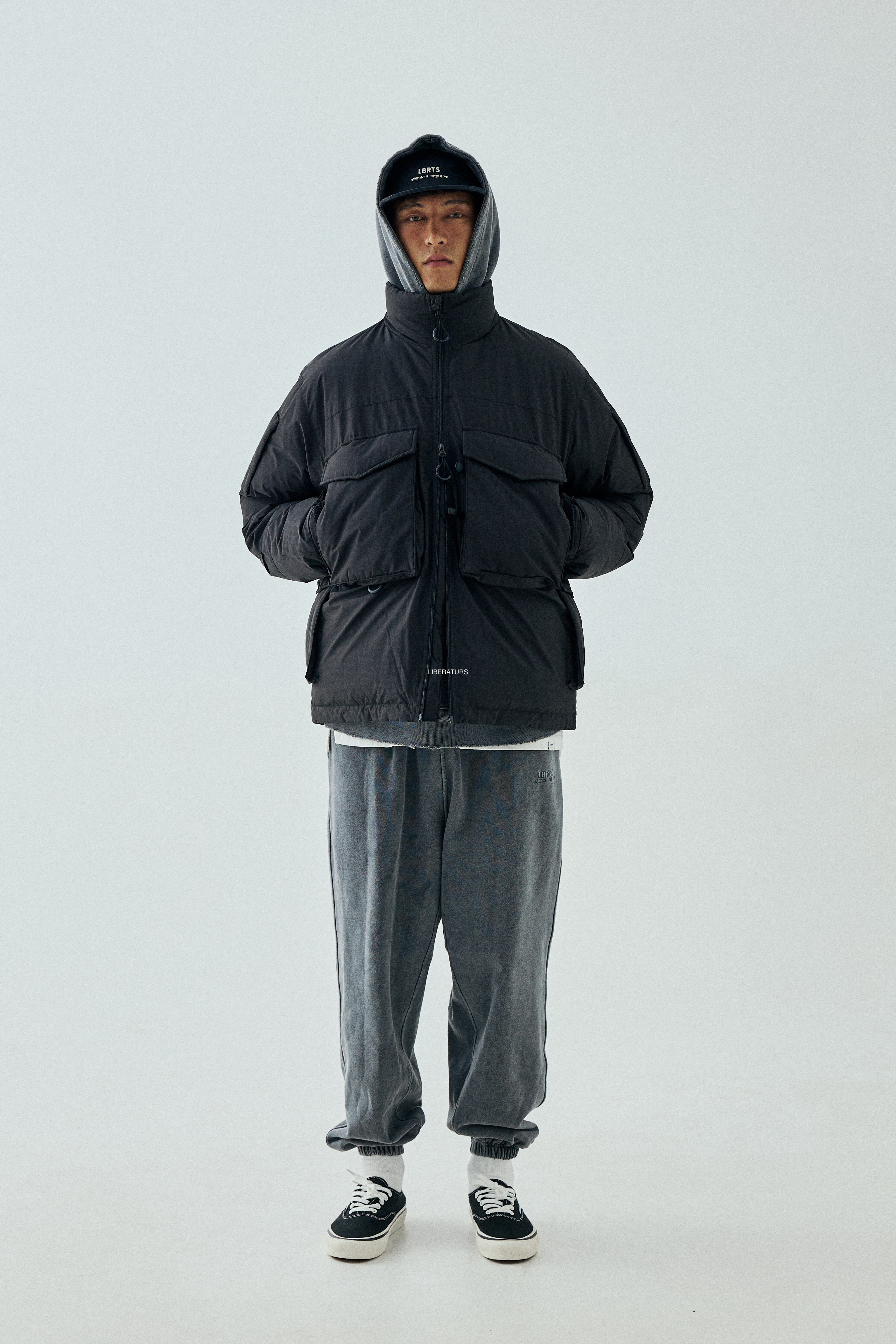 Men's Oversized Down Jacket - Premium Insulated Puffer Coat for Winter -Liberaturs