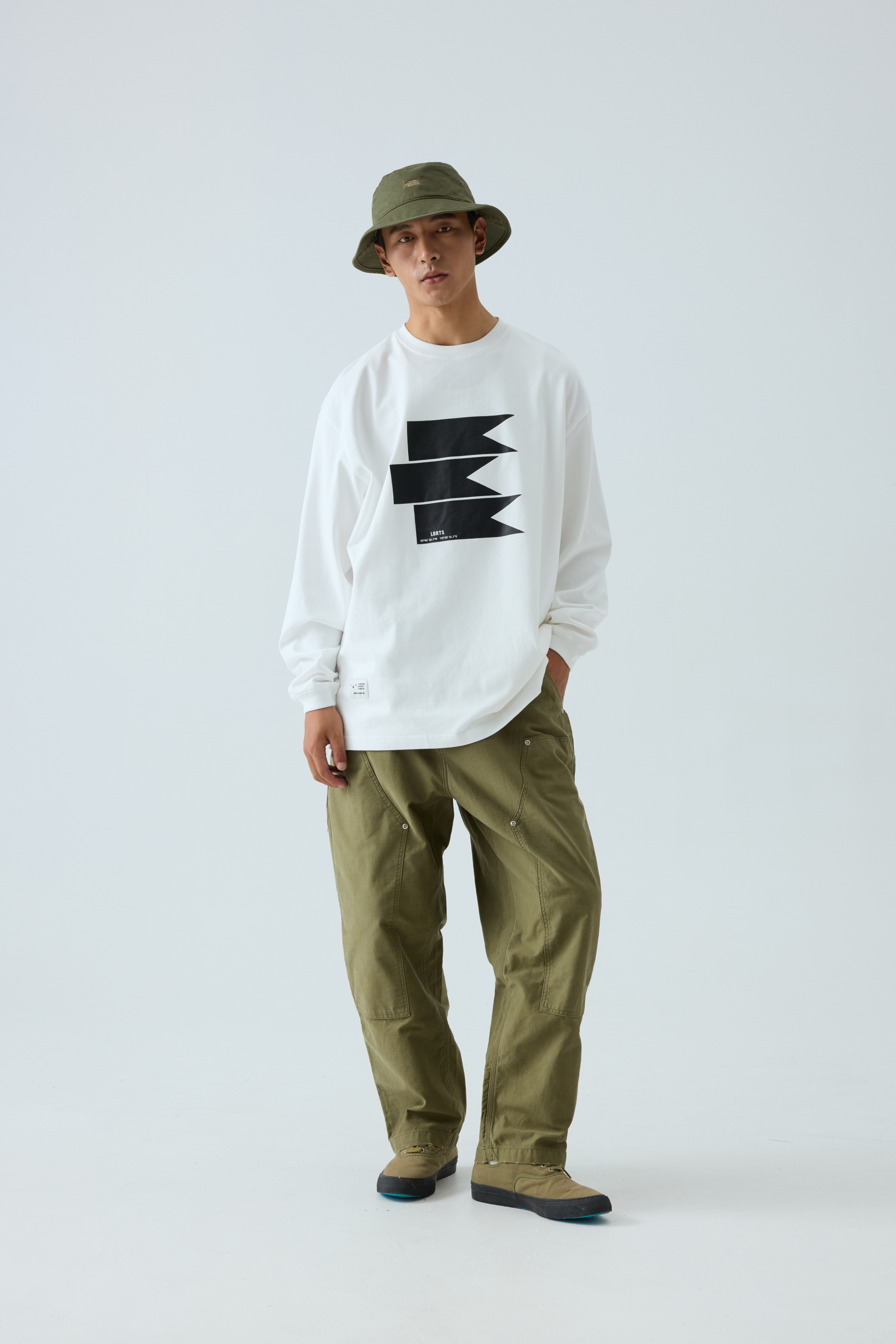 [Copy]Men's 'Shark Sail' Graphic Long Sleeve Tee - 310gsm Heavyweight Crewneck 