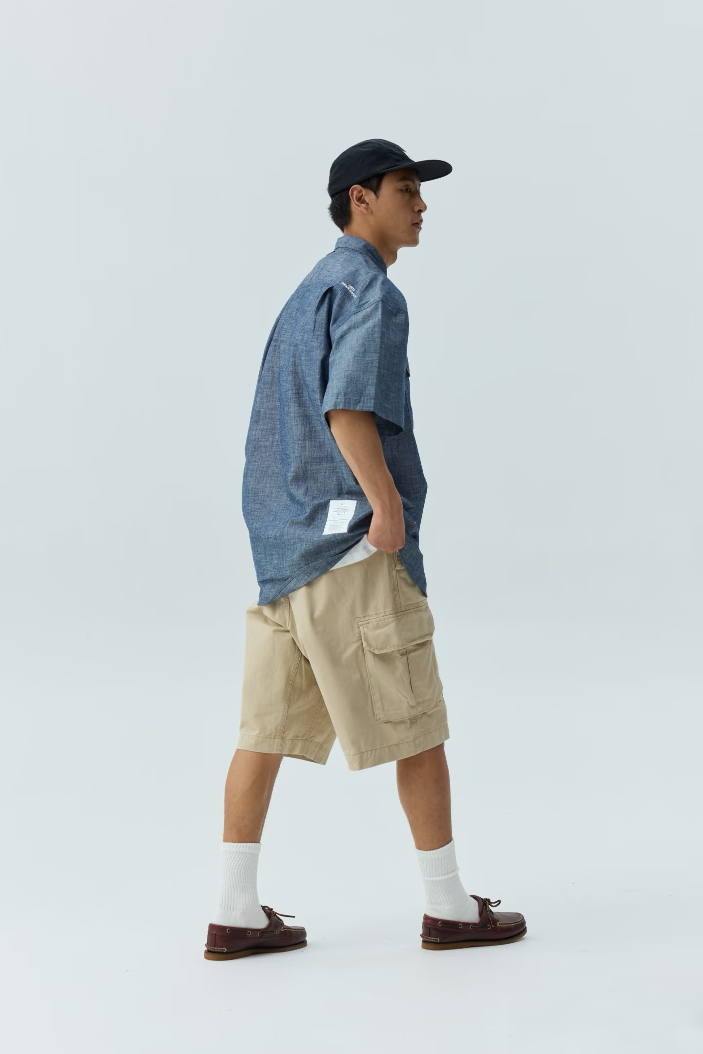 Men's 100% Cotton Chambray Classic Double Pocket Short Sleeve Shirt