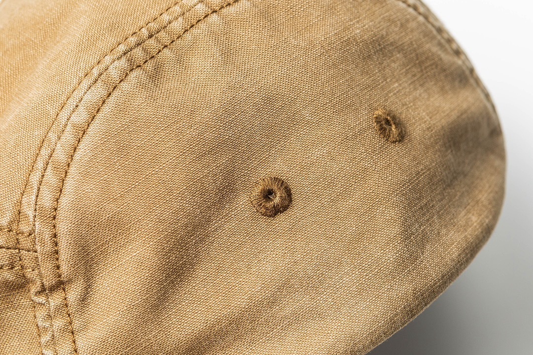 Classic Flat Brim Cap – All Black Essential