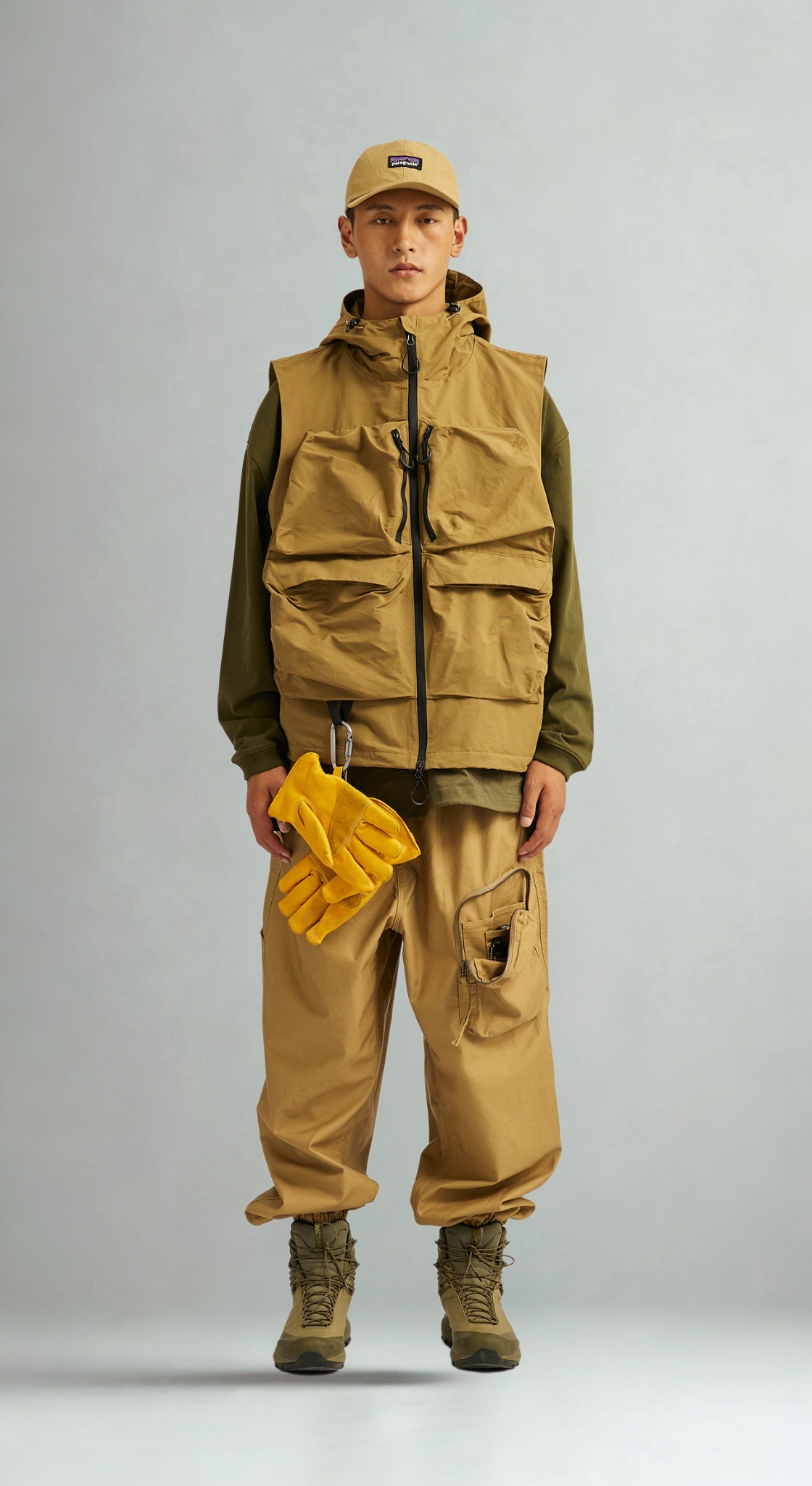 Men's Outdoor Utility Vest - Lightweight Technical Layering Vest for Hiking & Outdoor Activities