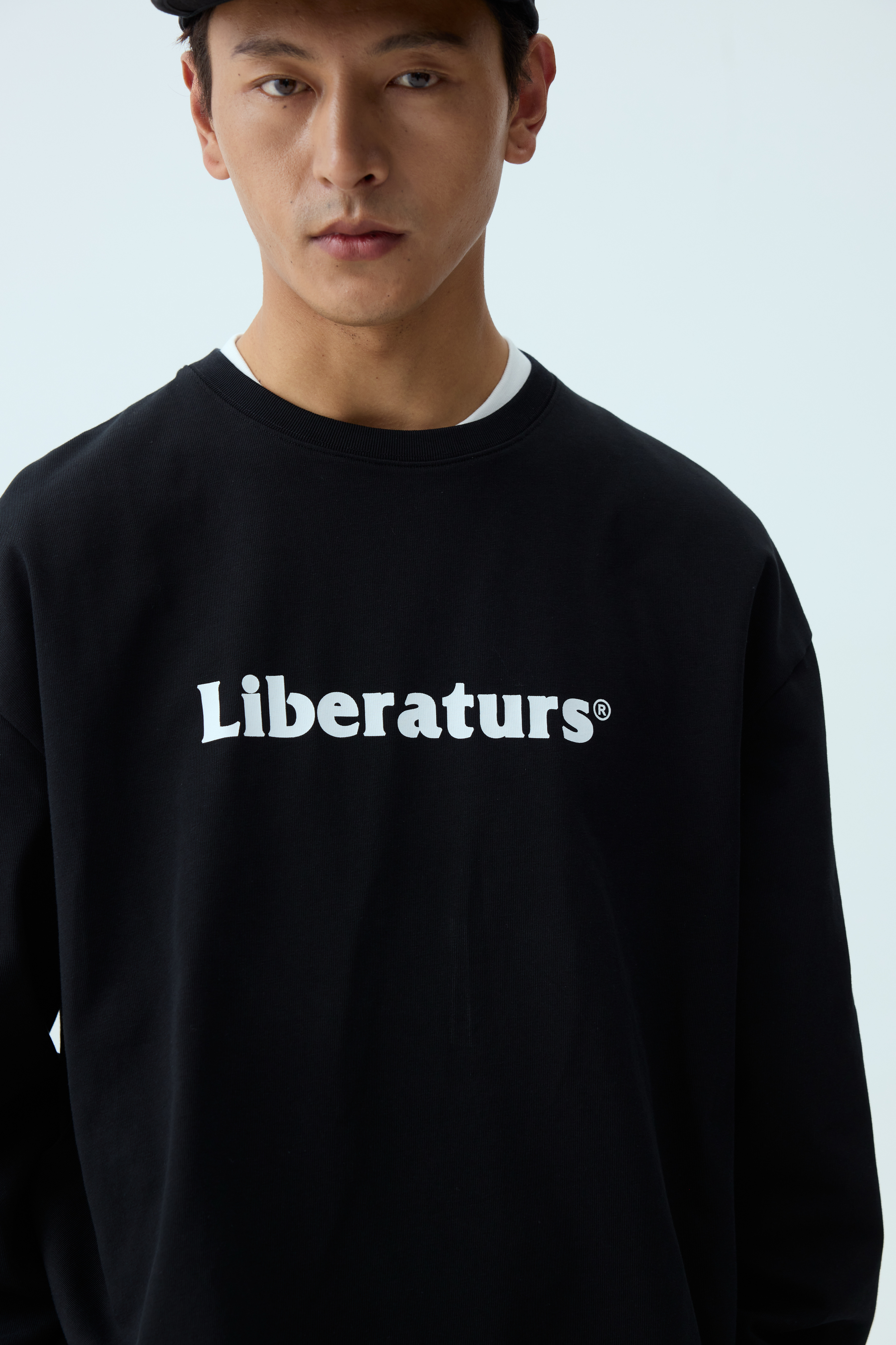 Graphic Crew Neck Long Sleeve Tee