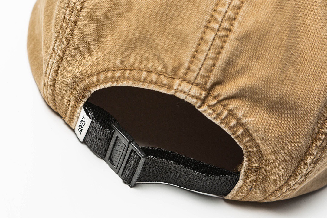 Classic Flat Brim Cap – All Black Essential