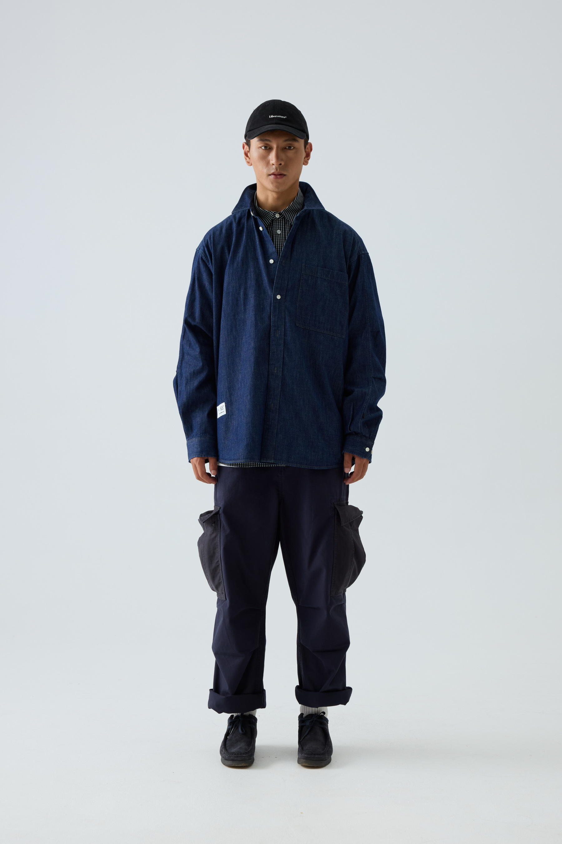 Men‘s Indigo Wash Denim Shirt - Oversized Utility Chambray Shirt 