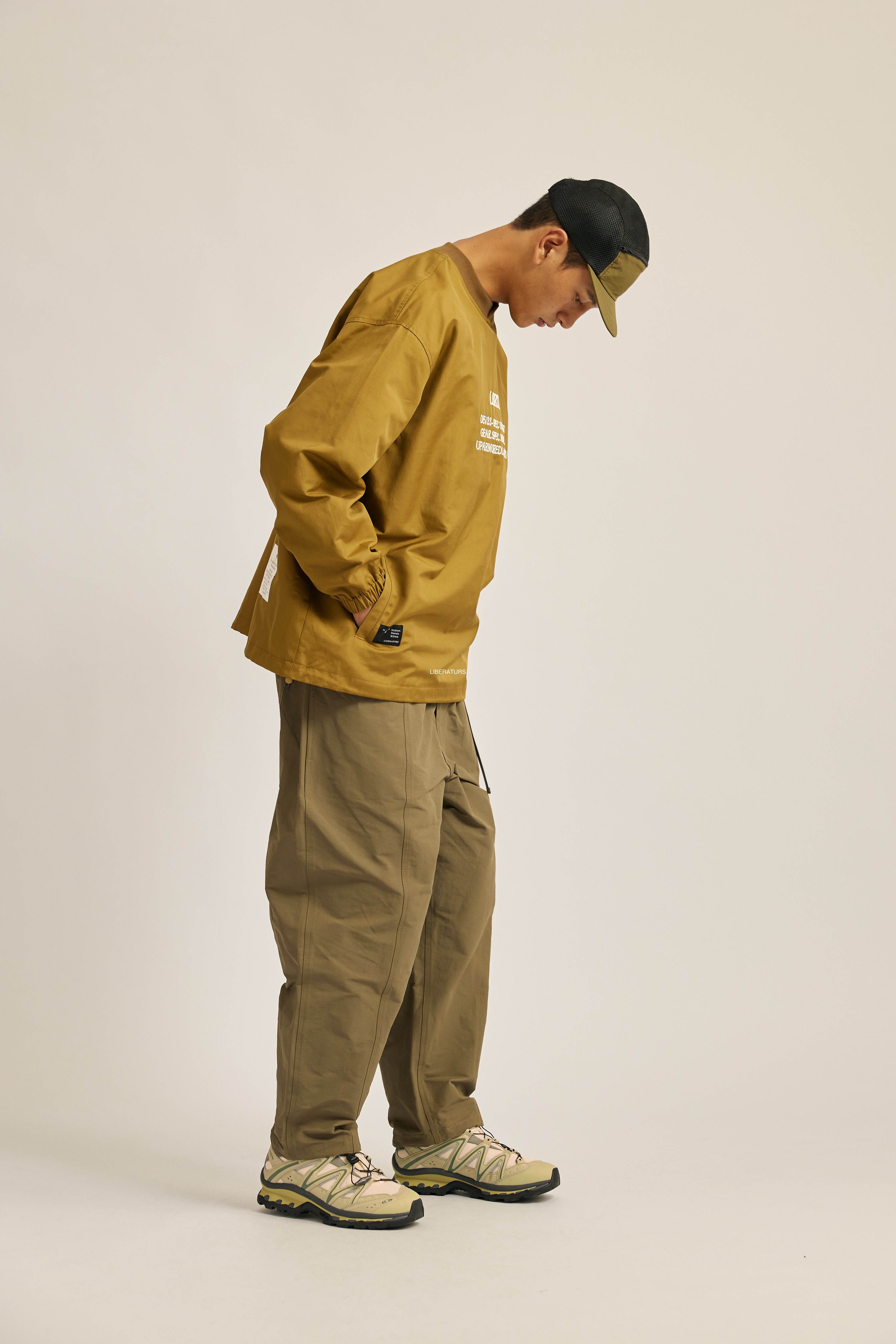 Men's Wind-Resistant Quarter-Zip Hoodie - Midweight Fleece Pullover -Liberaturs