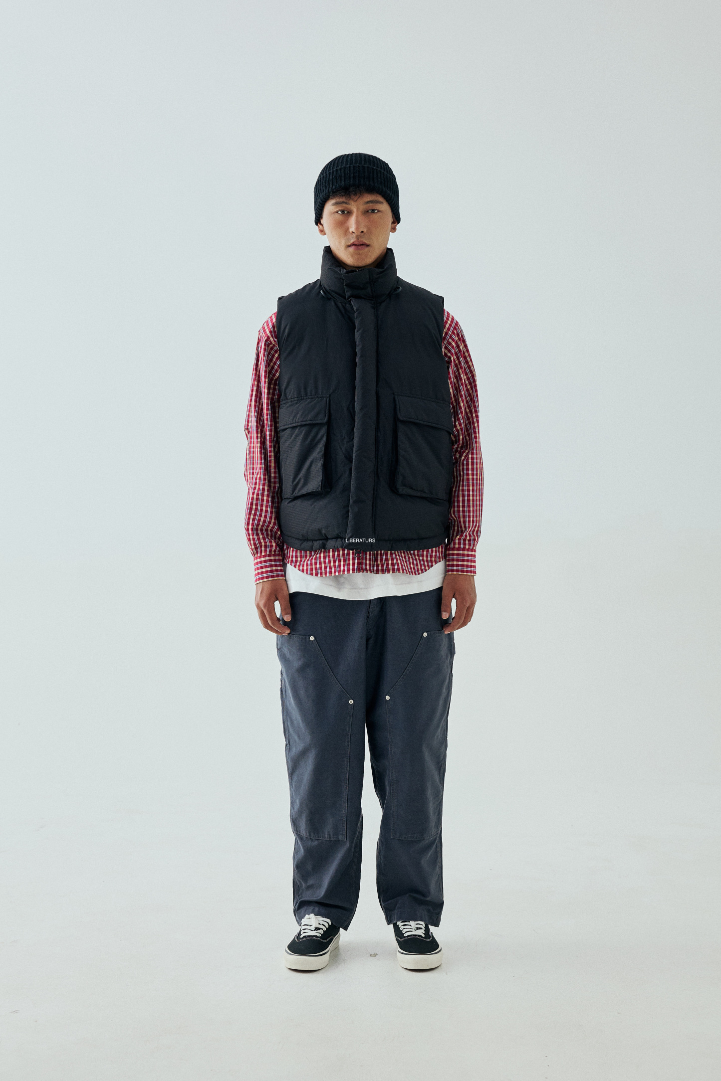 Men's Down Vest - Lightweight Quilted Puffer Vest for Urban Wear -Liberaturs