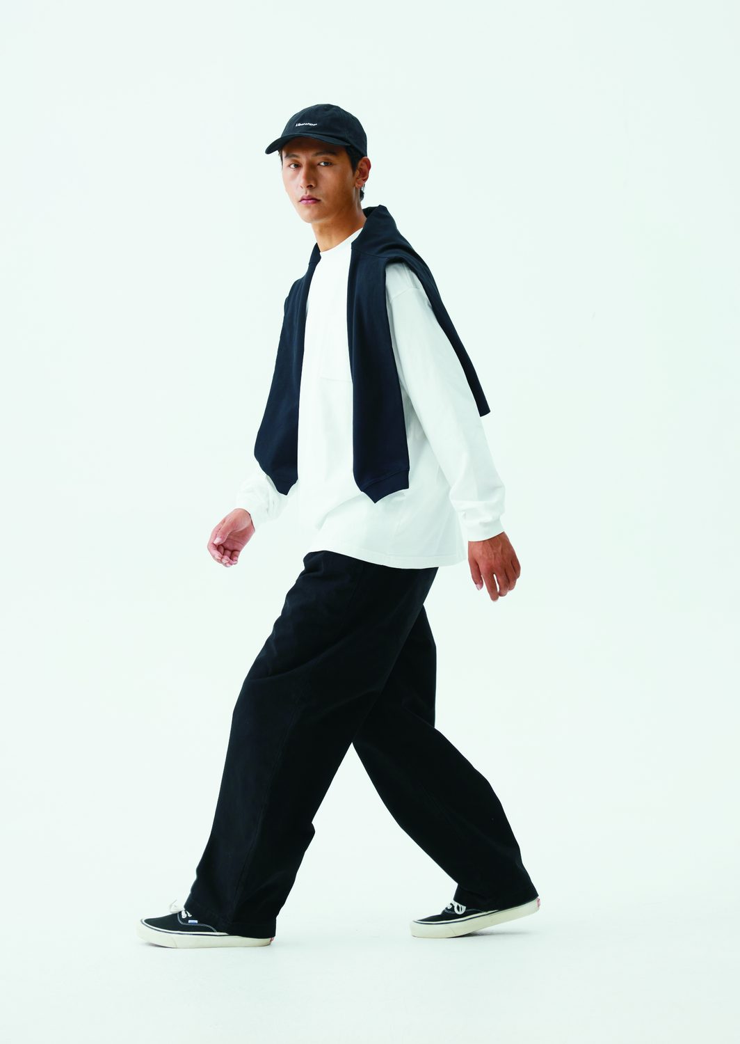 Look 004