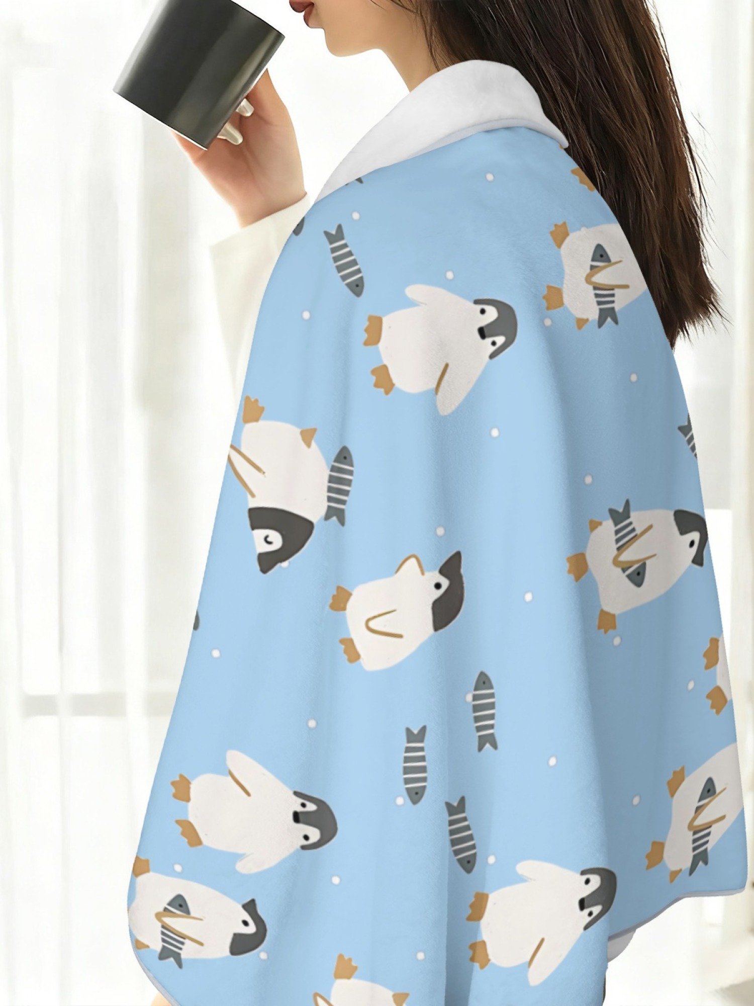 Women's Cartoon Penguin Printed Flannel Throw Blanket - Soft Cozy Shawl (5 Colors: Light Blue/Red/Navy/Gray/Green)