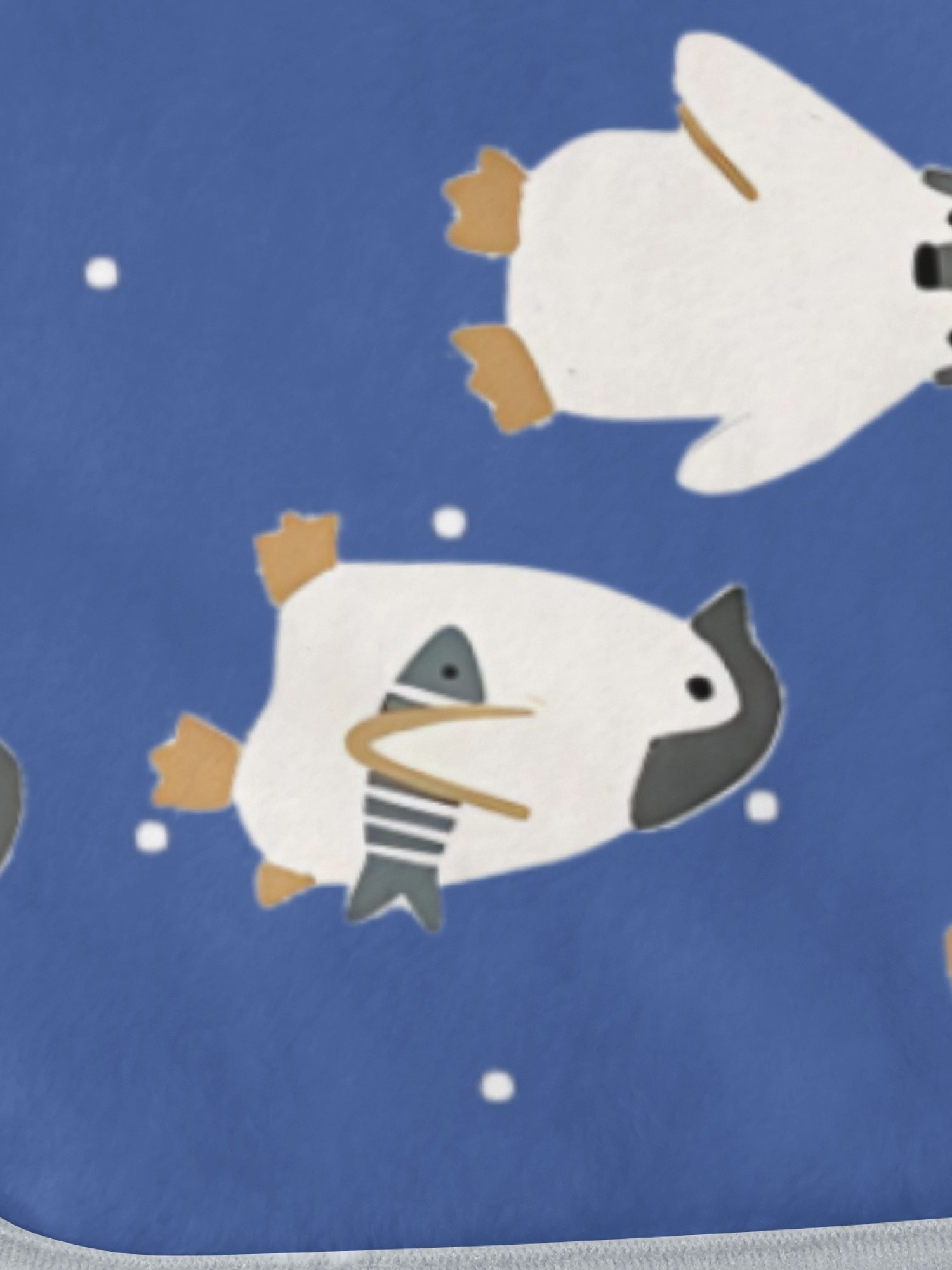 Women's Cartoon Penguin Printed Flannel Throw Blanket - Soft Cozy Shawl (5 Colors: Light Blue/Red/Navy/Gray/Green)