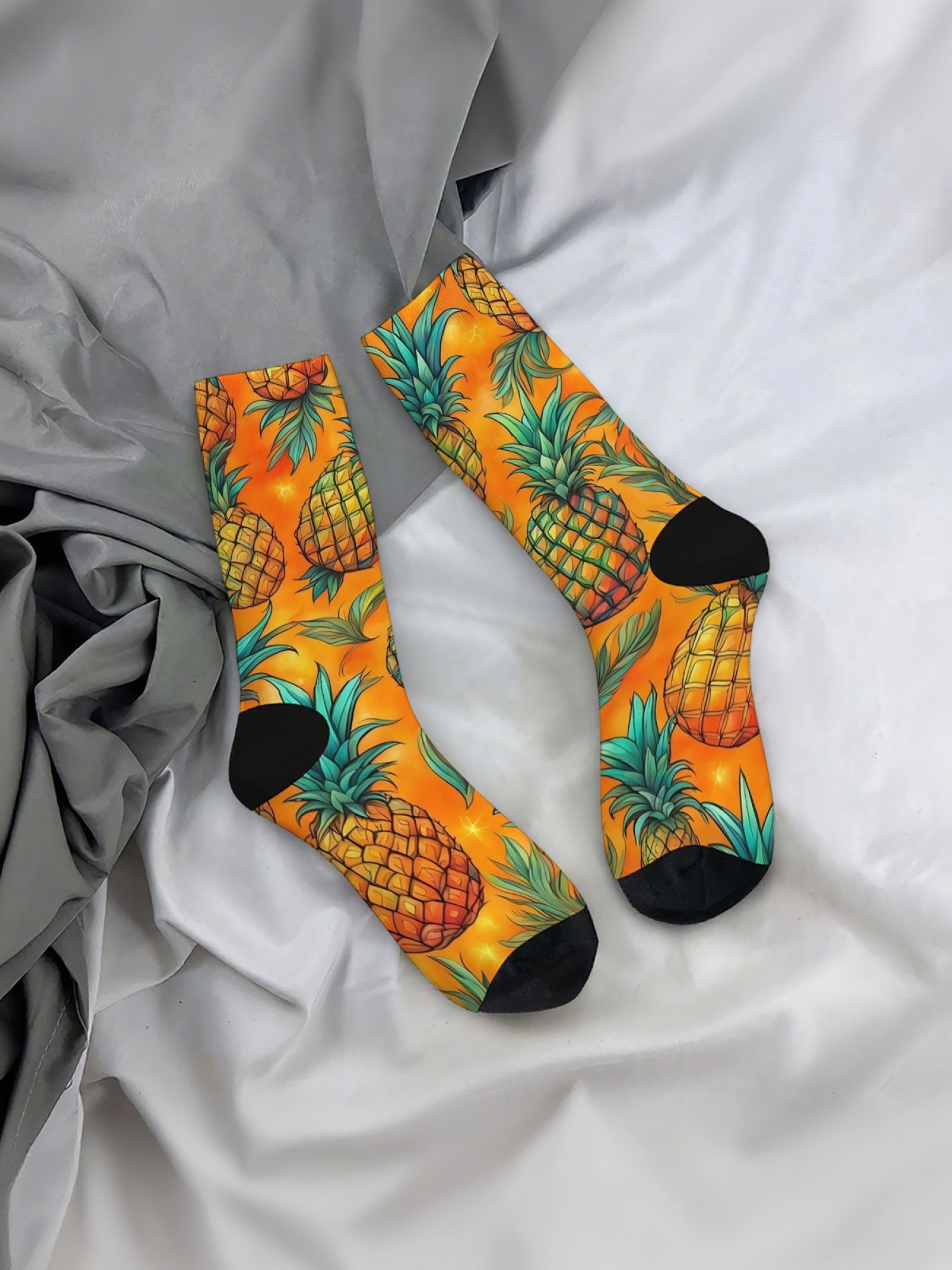 "Tropical Paradise" Pineapple Crew Socks | Vibrant Fruit Print Set (3 Pairs)