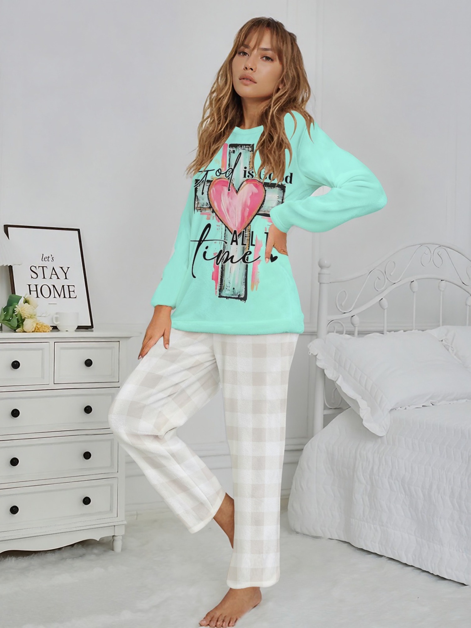 Winter Flannel Women's Pajama Set, Valentine's Day Fun Print Set, Comfortable and Warm Round Neck Long Sleeve Top, Stylish Classic Plaid Print Trousers, Loungewear, Sleepwear Set, Gift