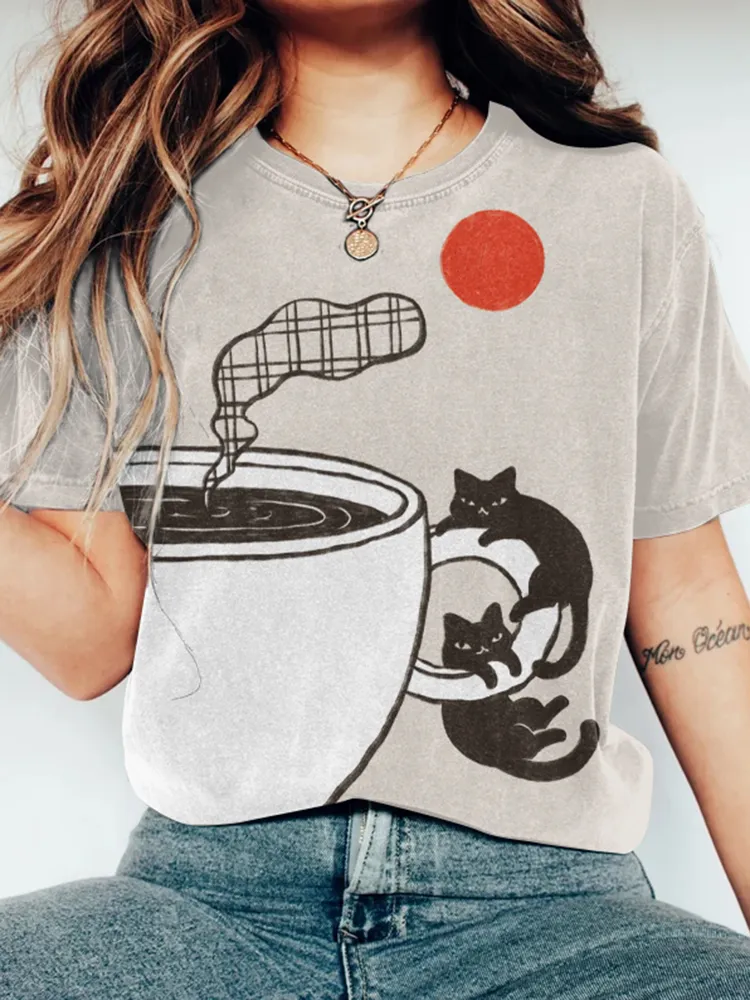 Abstract Creative Cute Lazy Cat Hanging On Coffee Cup Painting Art T-shirt
