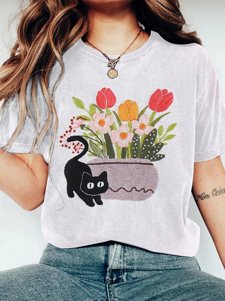 Abstract Creative Potted Plant And Cute Black Cat Embroidery Pattern Drawing Art T-Shirt