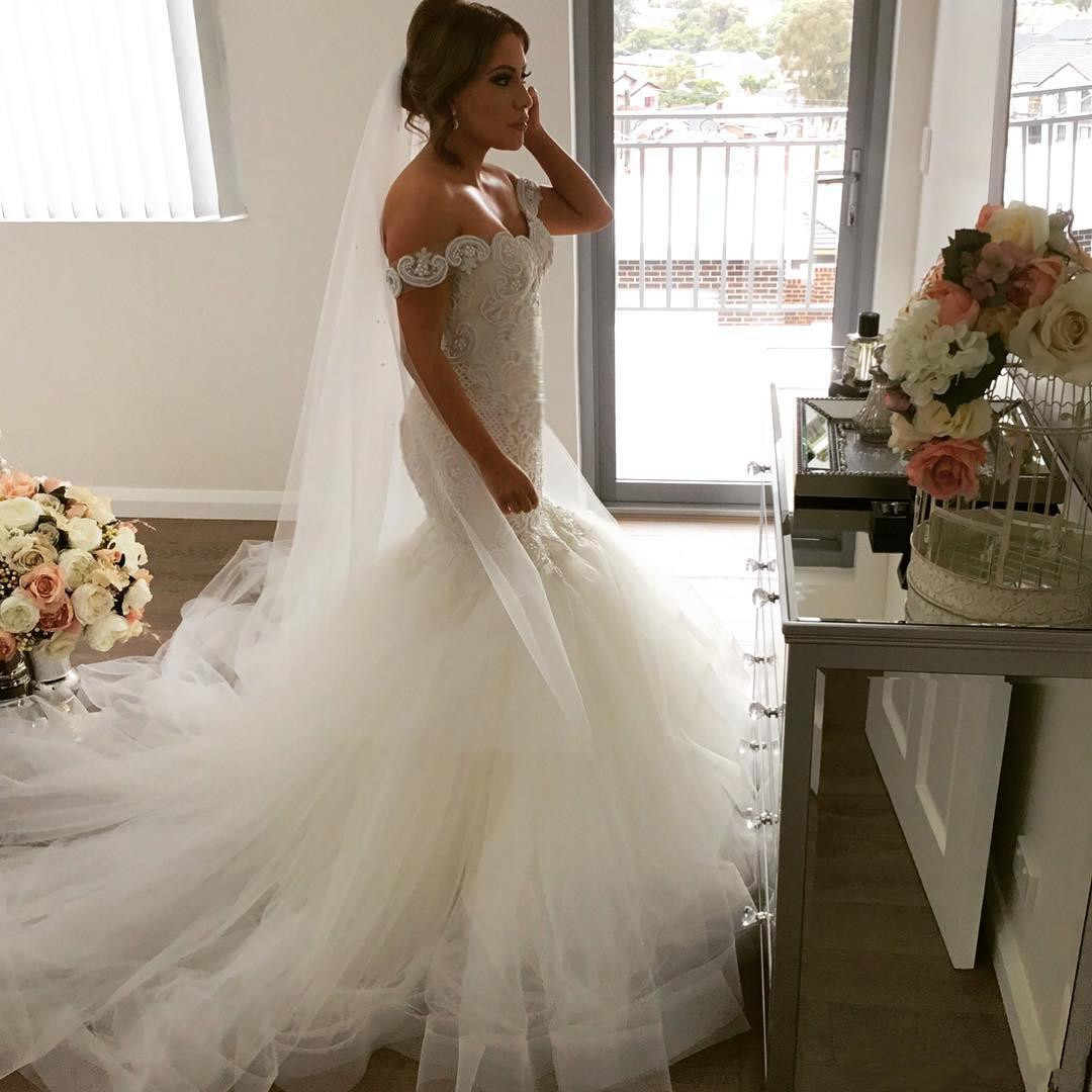 Elegant Off-the-Shoulder Sexy Mermaid Wedding Dress | Tulle Bridal Gowns