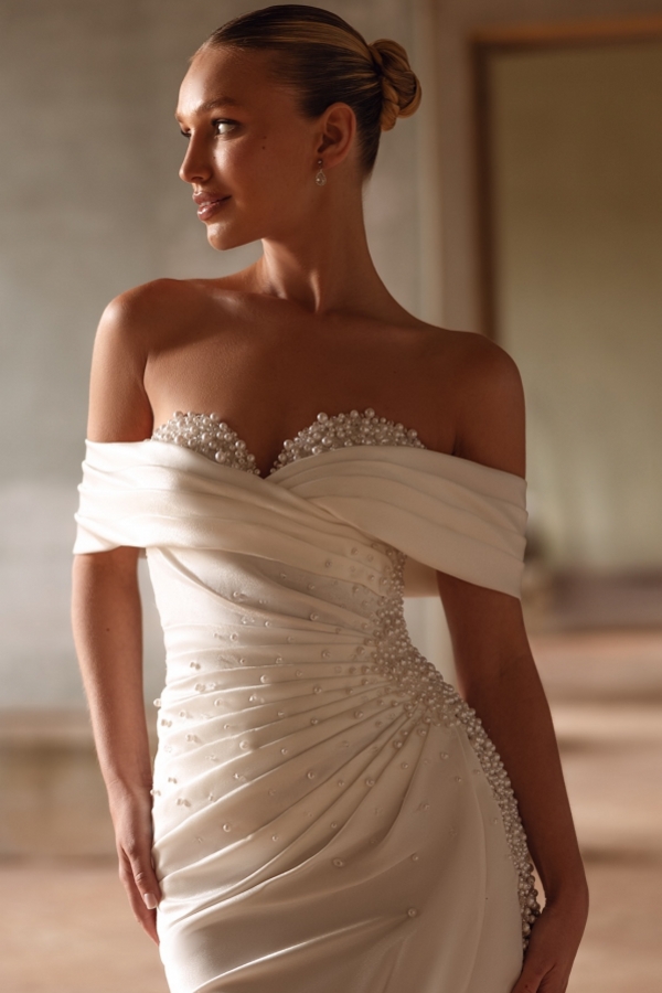 Off-the-Shoulder Ruched Pearl Detailing Mermaid Wedding Dresses with Train