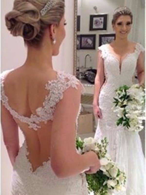 Sleeveless Sexy Mermaid V-neck Lace Sweep Train Wedding Dresses UK
