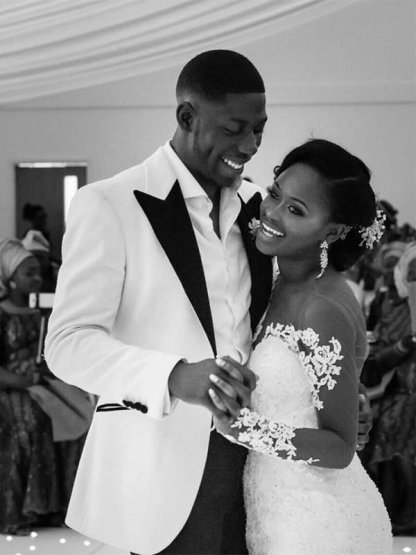 Lace Sexy Mermaid Long Sleeves Off-the-Shoulder Applique Court Train Wedding Dresses UK