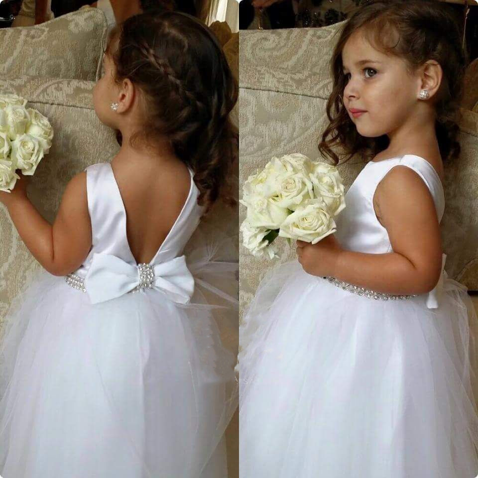 Lovely Bateau Sleeveless Tulle Flower Girl Dress With Bow Beadings