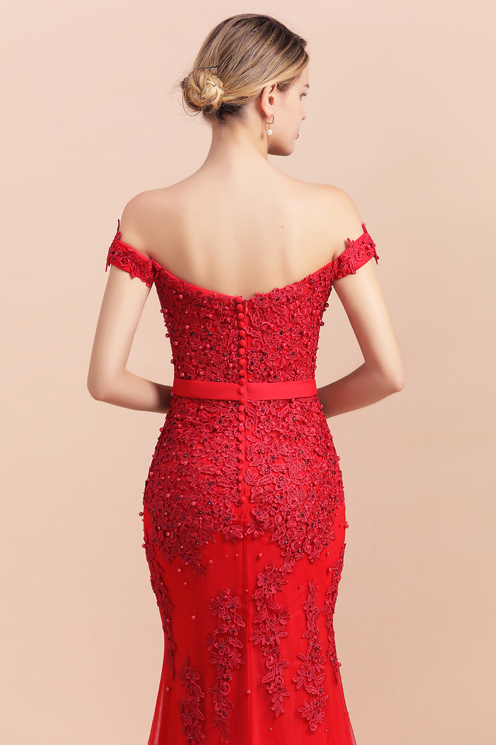 Gorgeous Red Off-the-Shoulder Lace Mermaid Bridesmaid Dress