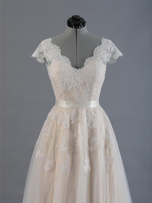 Sweep Train A-Line Sleeveless Applique Lace V-neck Wedding Dresses UK-27Dress.co.uk