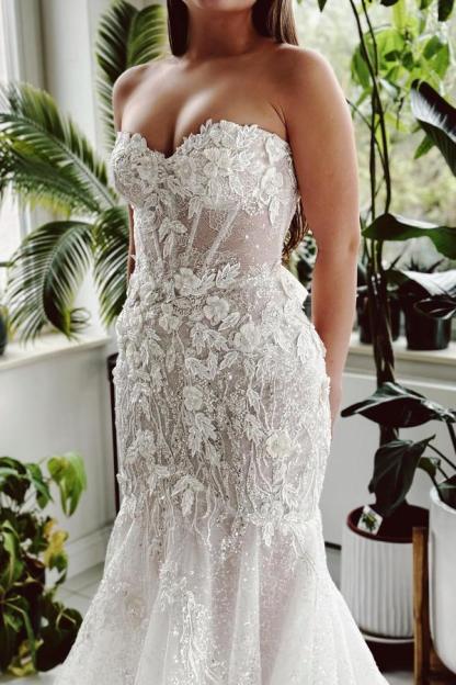 Sweetheart White Lace Mermaid Bridal Gown Sleeveless Glitter Long Wedding Dress