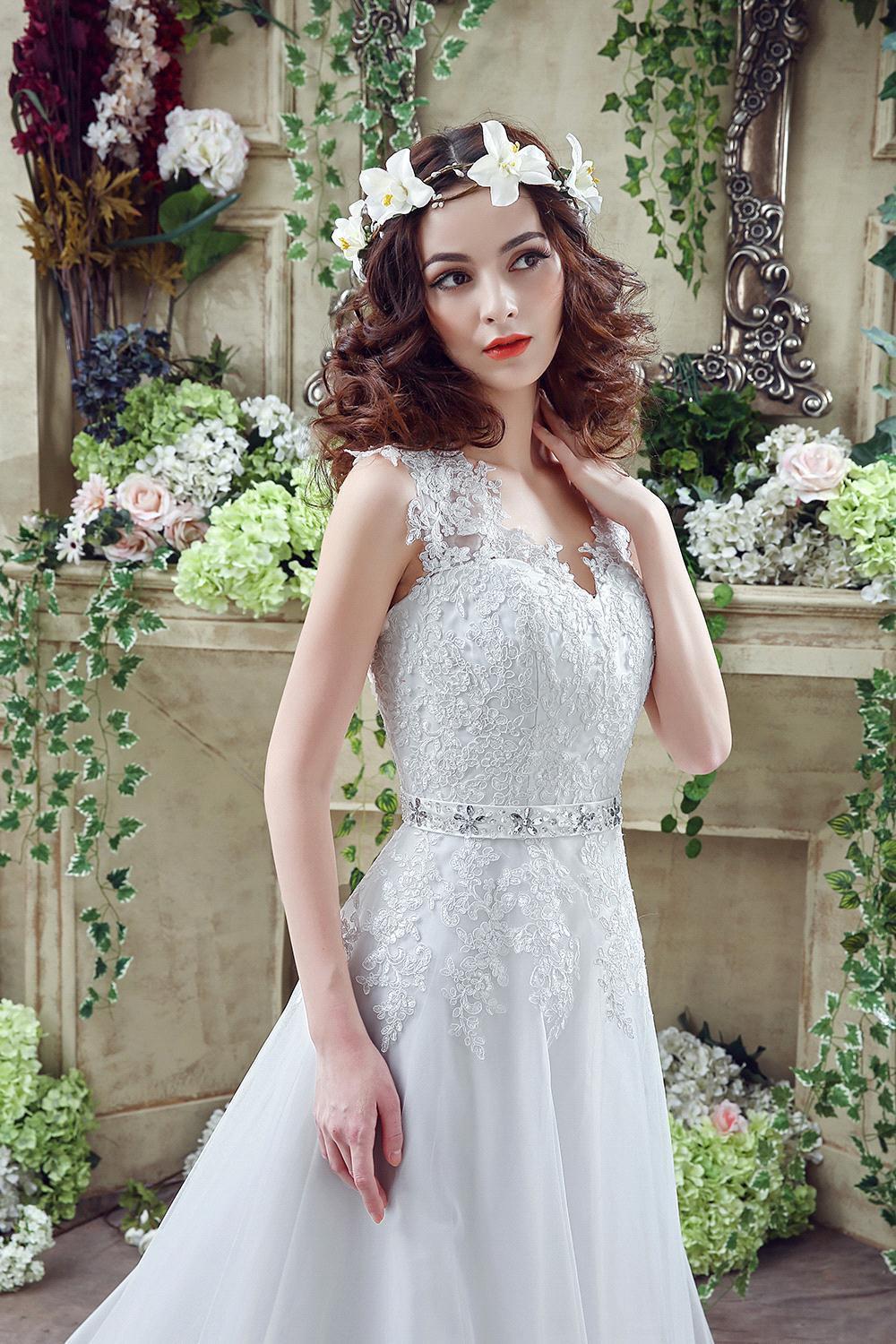 Timeless Lace Appliques Tulle Wedding Dress Cap Sleeve Beadss Zipper