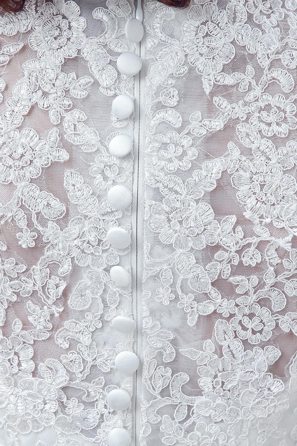 Timeless Lace Appliques Tulle Wedding Dress Cap Sleeve Beadss Zipper