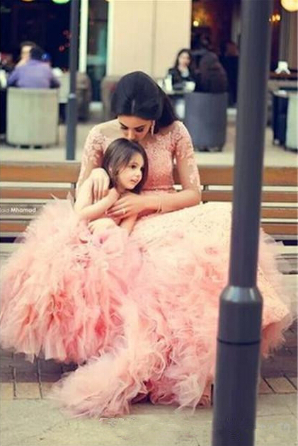 Long Sleeve Pink Lace Mermaid Wedding Dress With Ruffles Mother and Daughter Dress